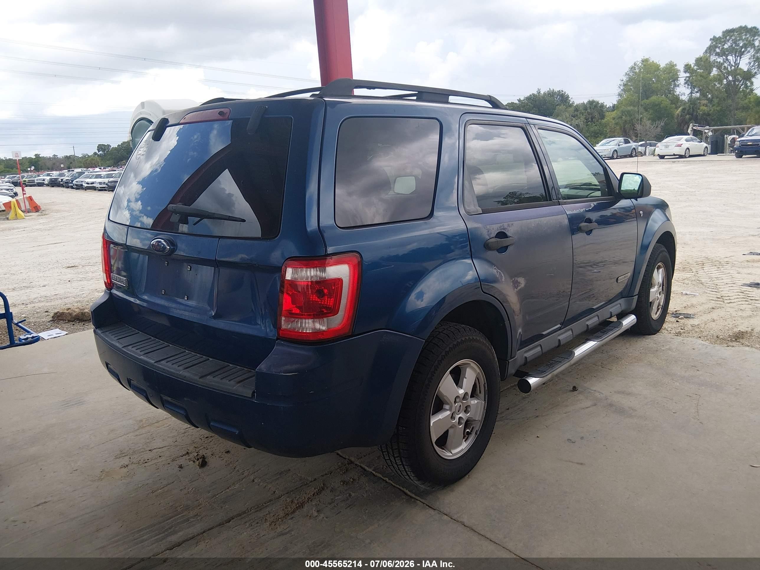 2008 Ford Escape Xlt Blue vin: 1FMCU03118KE30749