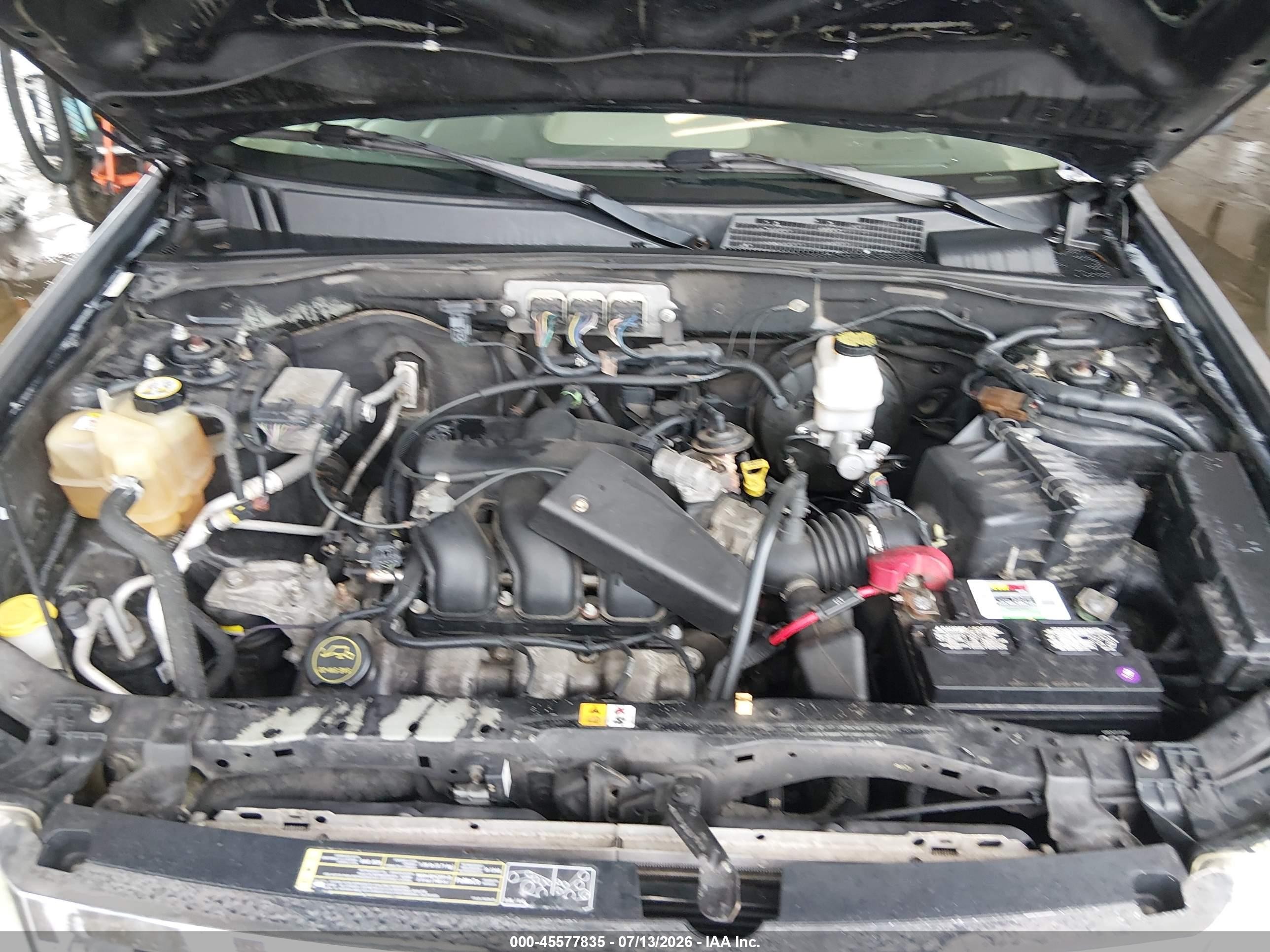 2008 Ford Escape Xlt Gray vin: 1FMCU03118KE76744