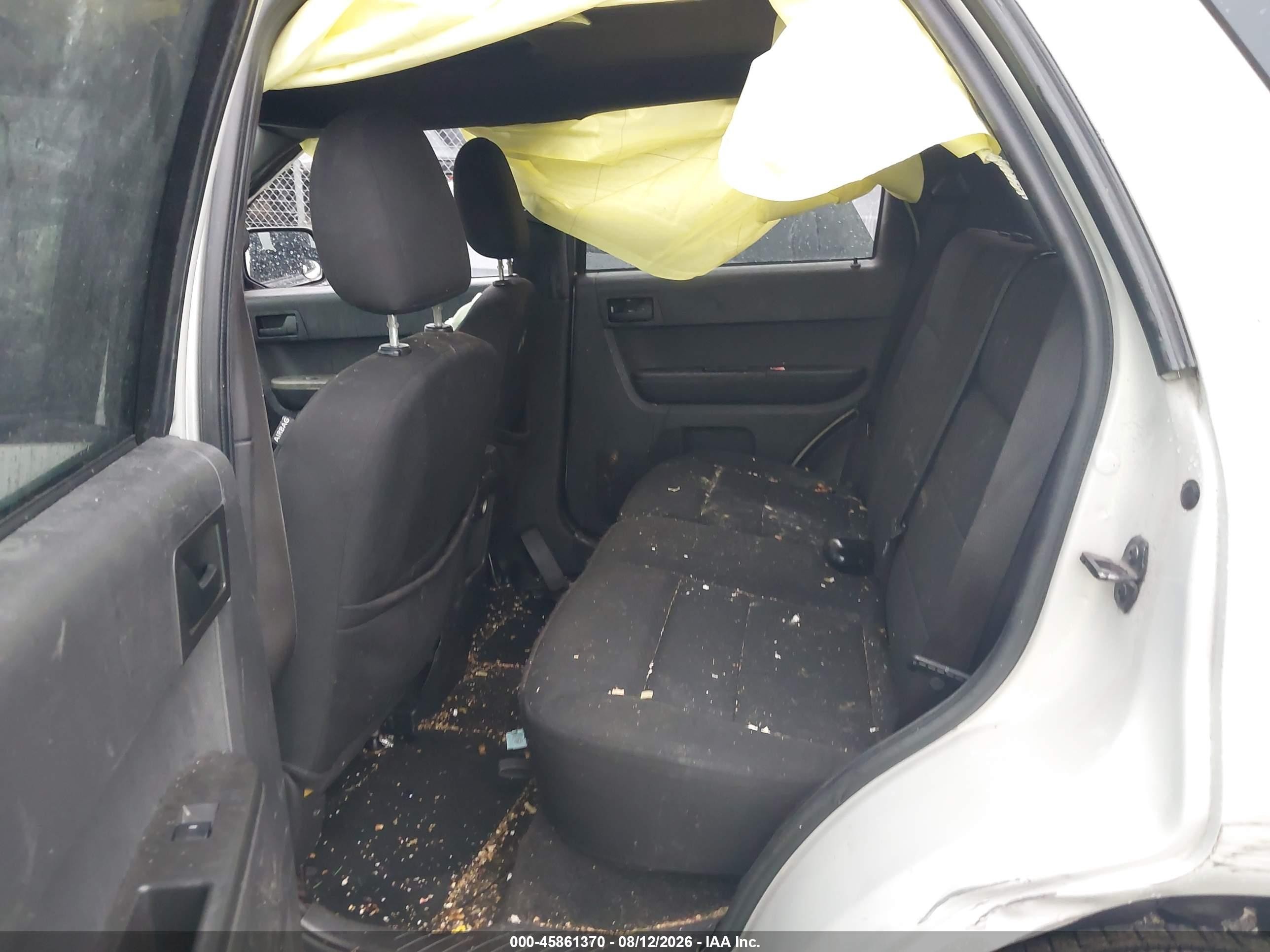 2008 Ford Escape Xlt Белый vin: 1FMCU03118KE78252