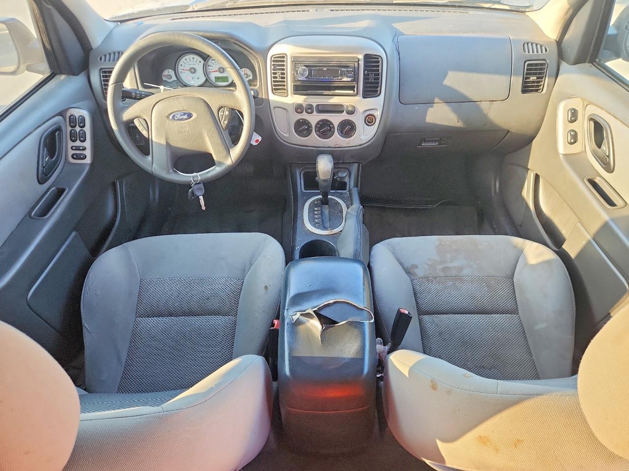 2005 Ford Escape Xlt Silver vin: 1FMCU03125KB33422