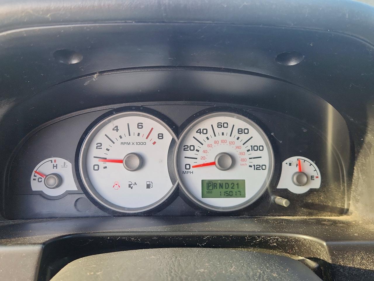 2005 Ford Escape Xlt Silver vin: 1FMCU03125KB33422