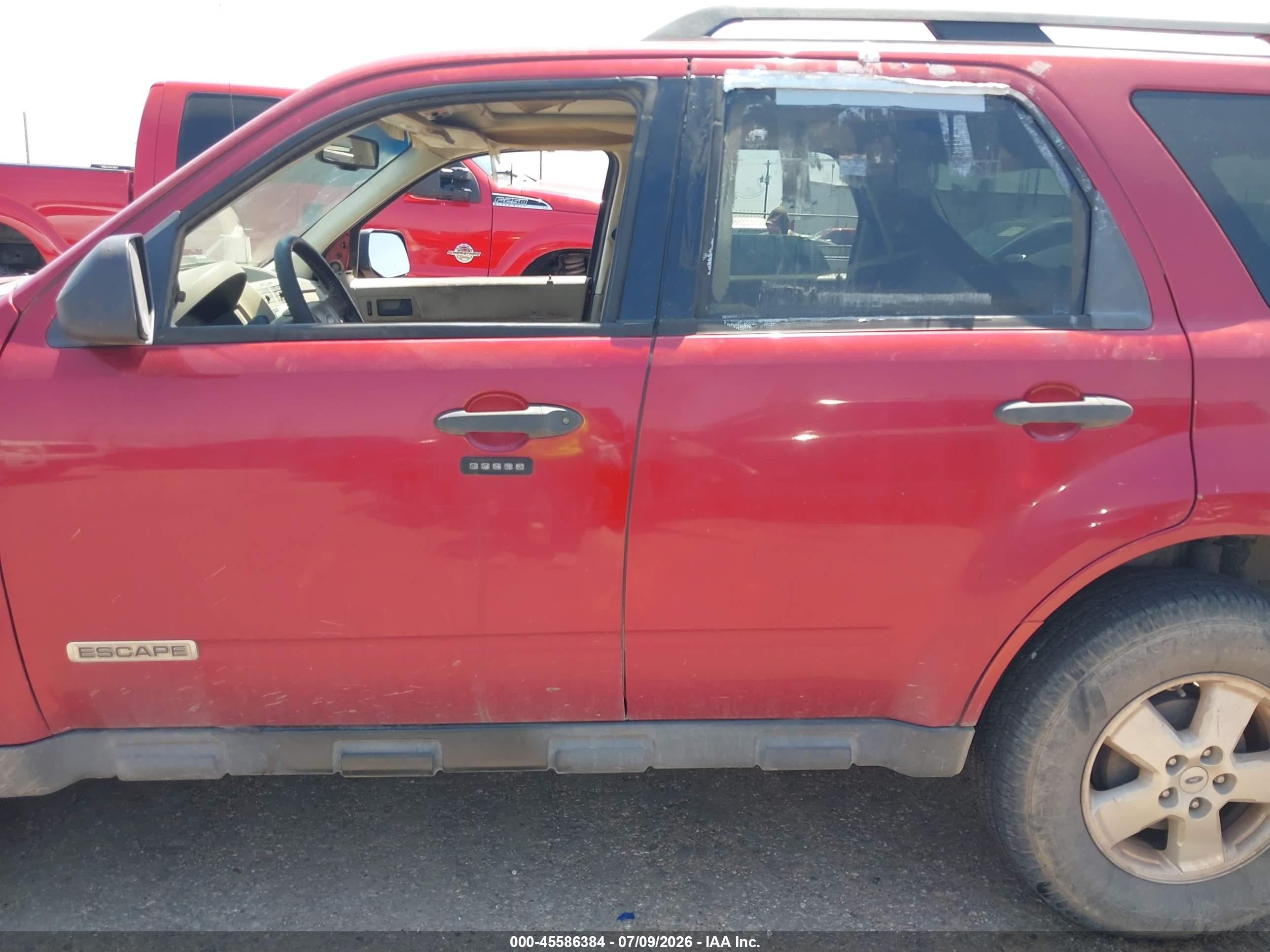 2008 Ford Escape Xlt Maroon vin: 1FMCU03128KA44308
