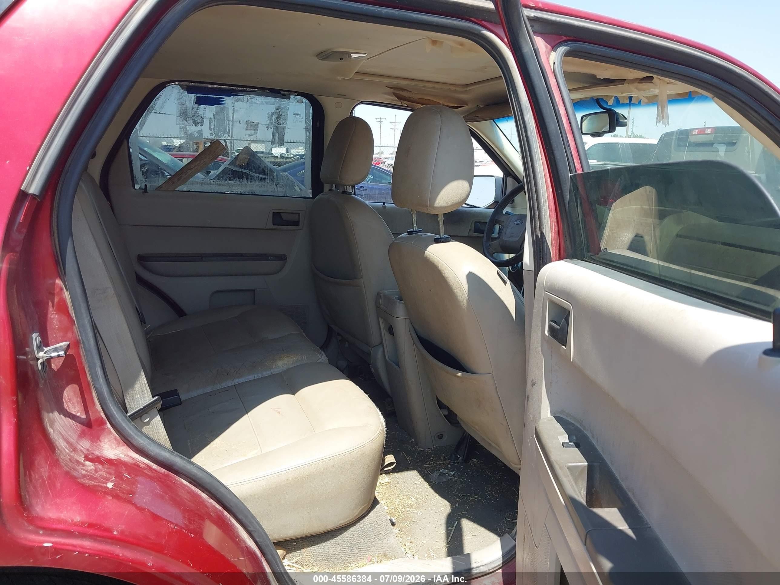 2008 Ford Escape Xlt Maroon vin: 1FMCU03128KA44308