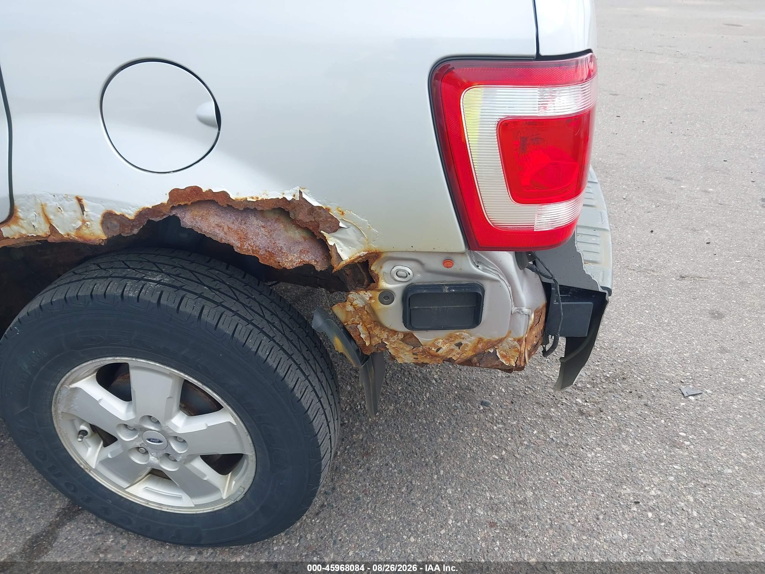 2008 Ford Escape Xlt Серебряный vin: 1FMCU03128KB49530