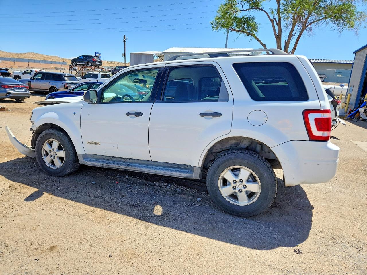 2008 Ford Escape Xlt Белый vin: 1FMCU03128KC08236