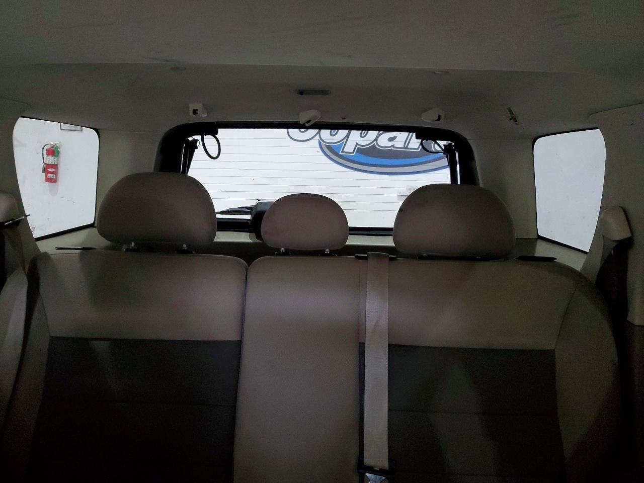 2008 Ford Escape Xlt White vin: 1FMCU03128KE62044