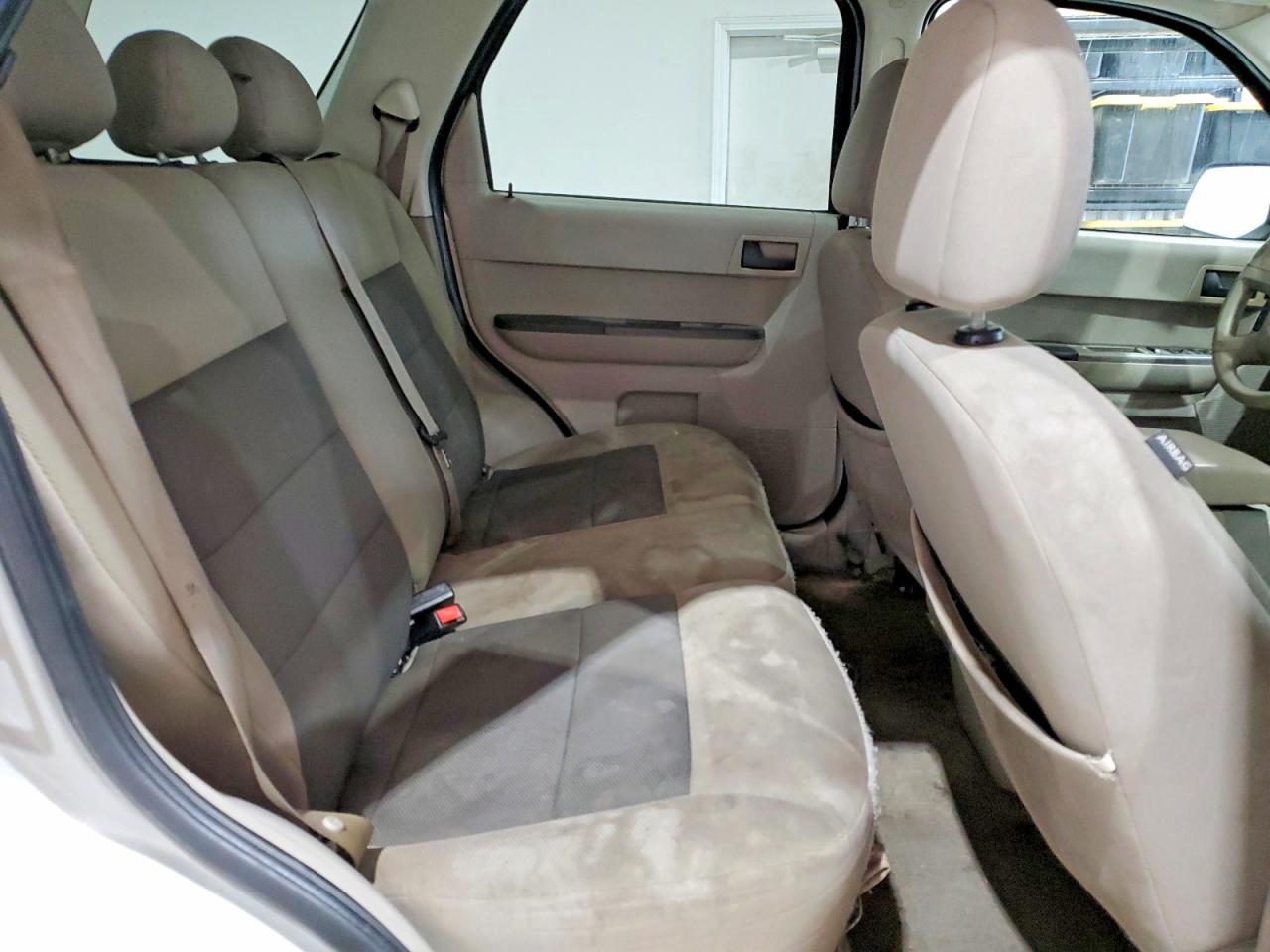 2008 Ford Escape Xlt White vin: 1FMCU03128KE62044