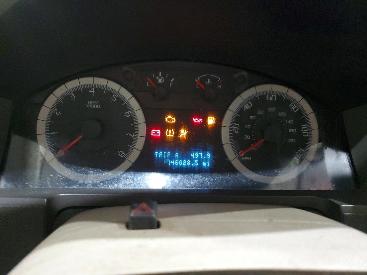 2008 Ford Escape Xlt White vin: 1FMCU03128KE62044
