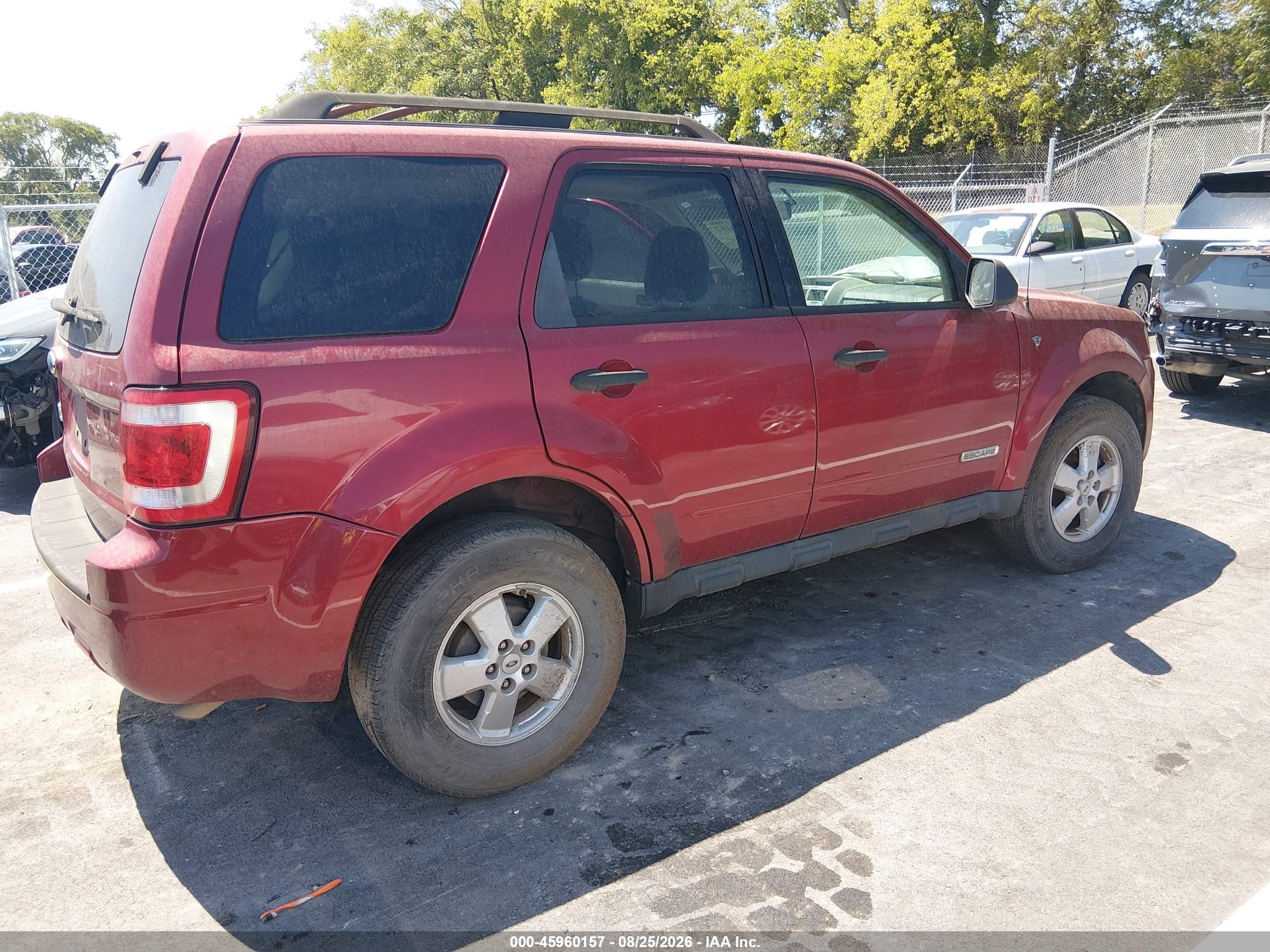 2008 Ford Escape Xlt Красный vin: 1FMCU03128KE78373
