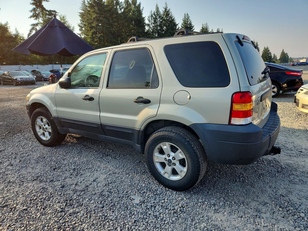 2005 Ford Escape Xlt Silver vin: 1FMCU03135KA57659