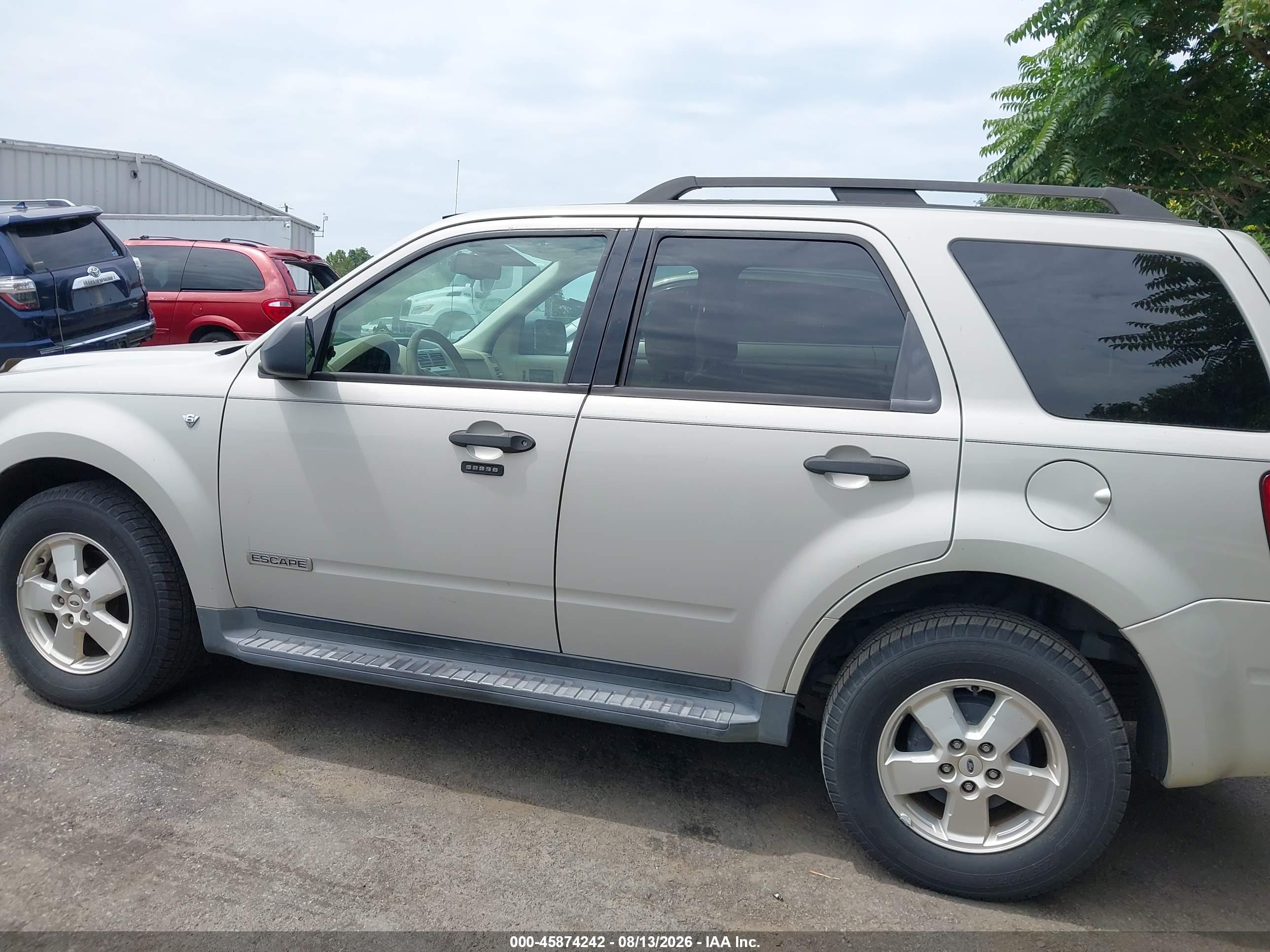 2008 Ford Escape Xlt Gray vin: 1FMCU03138KA04609