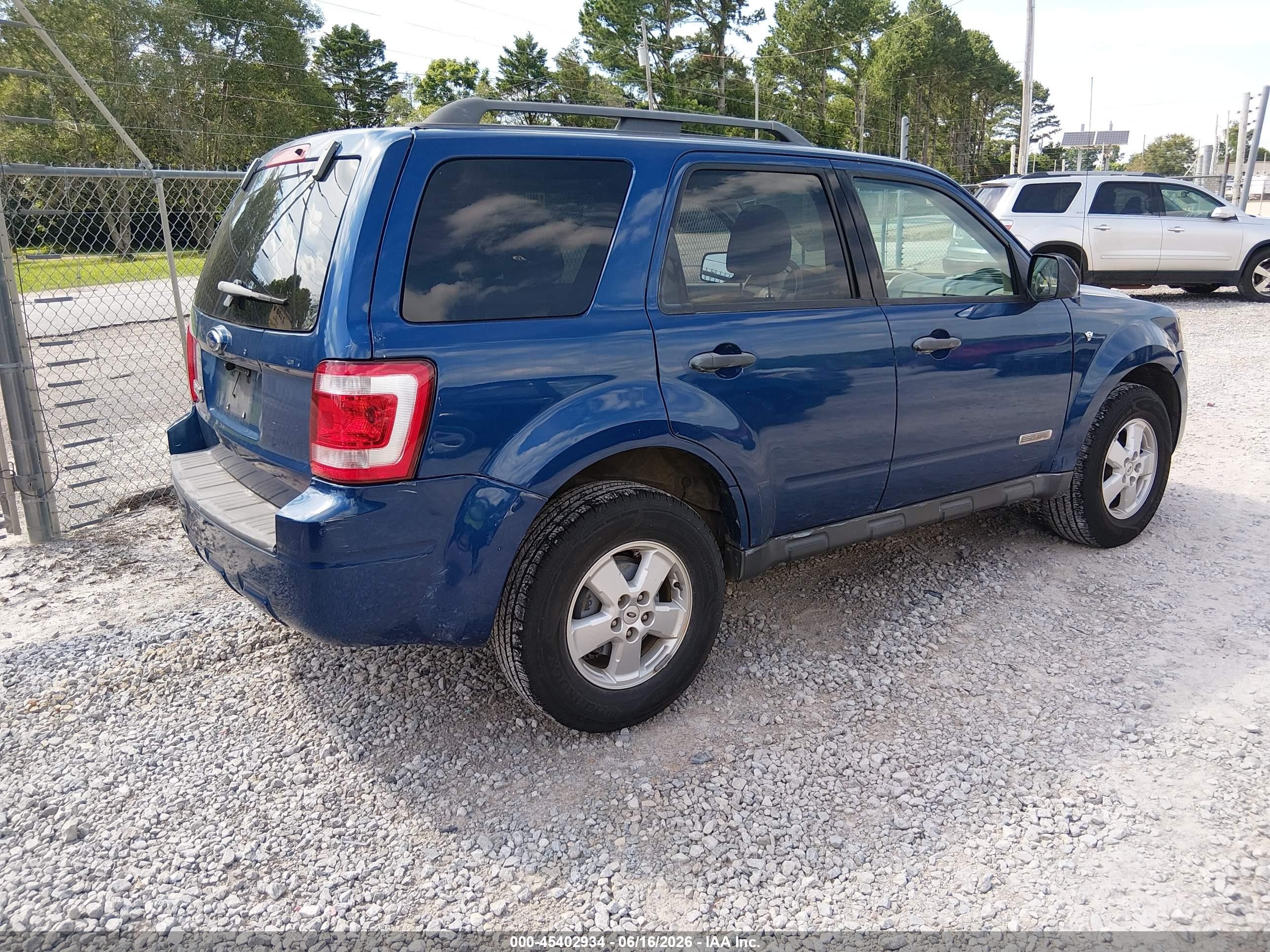 2008 Ford Escape Xlt Blue vin: 1FMCU03138KA76863