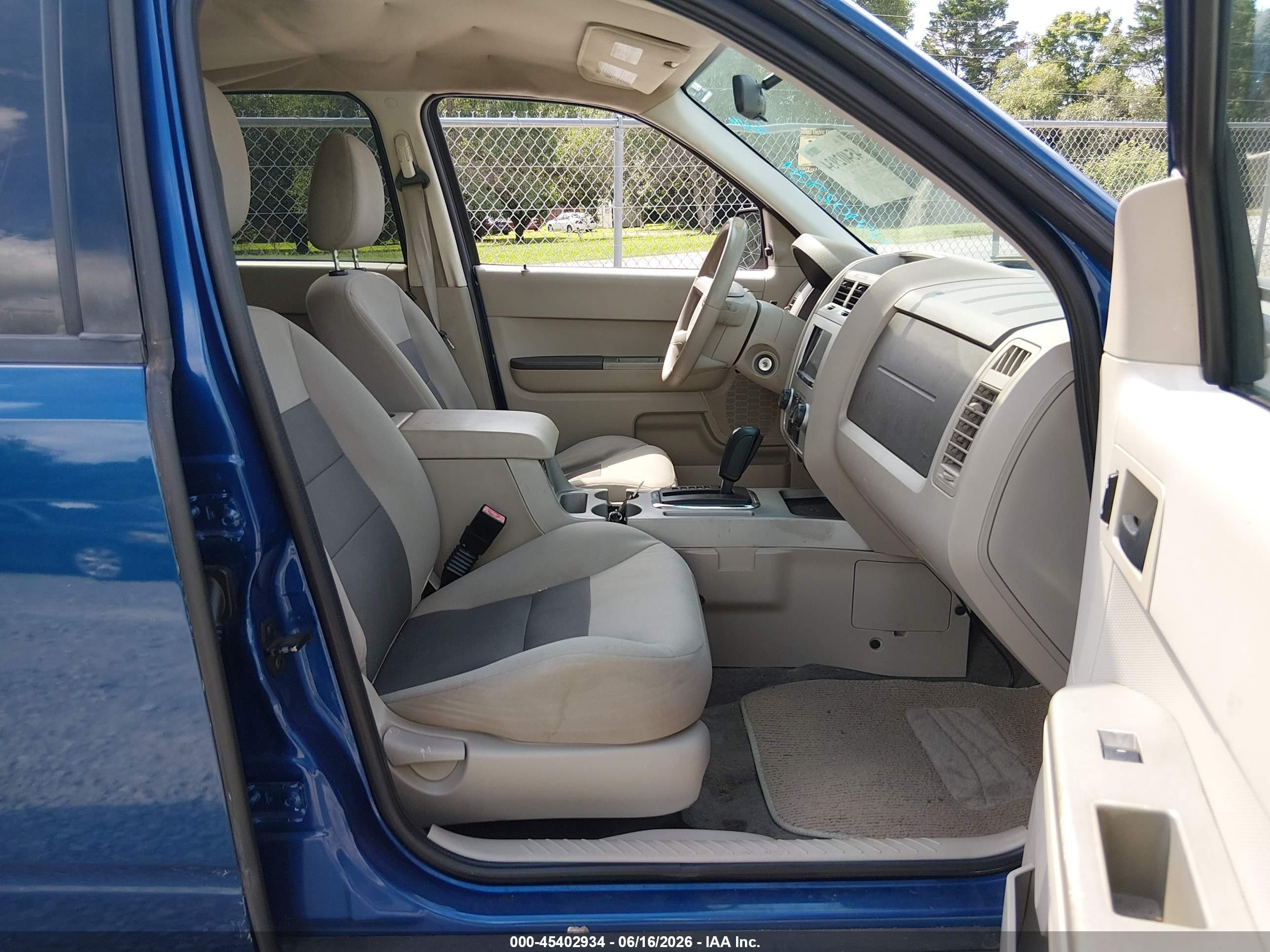 2008 Ford Escape Xlt Blue vin: 1FMCU03138KA76863