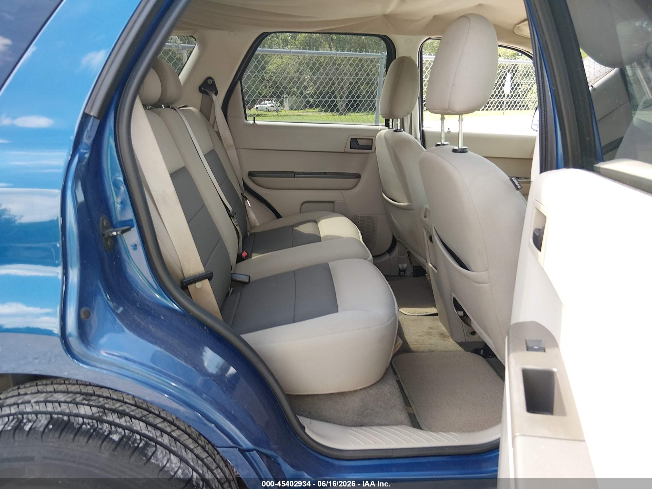 2008 Ford Escape Xlt Blue vin: 1FMCU03138KA76863