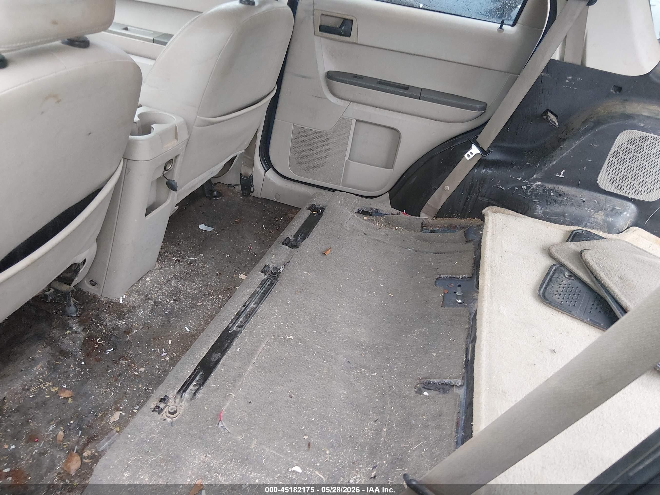 2008 Ford Escape Xlt Синий vin: 1FMCU03138KB34308