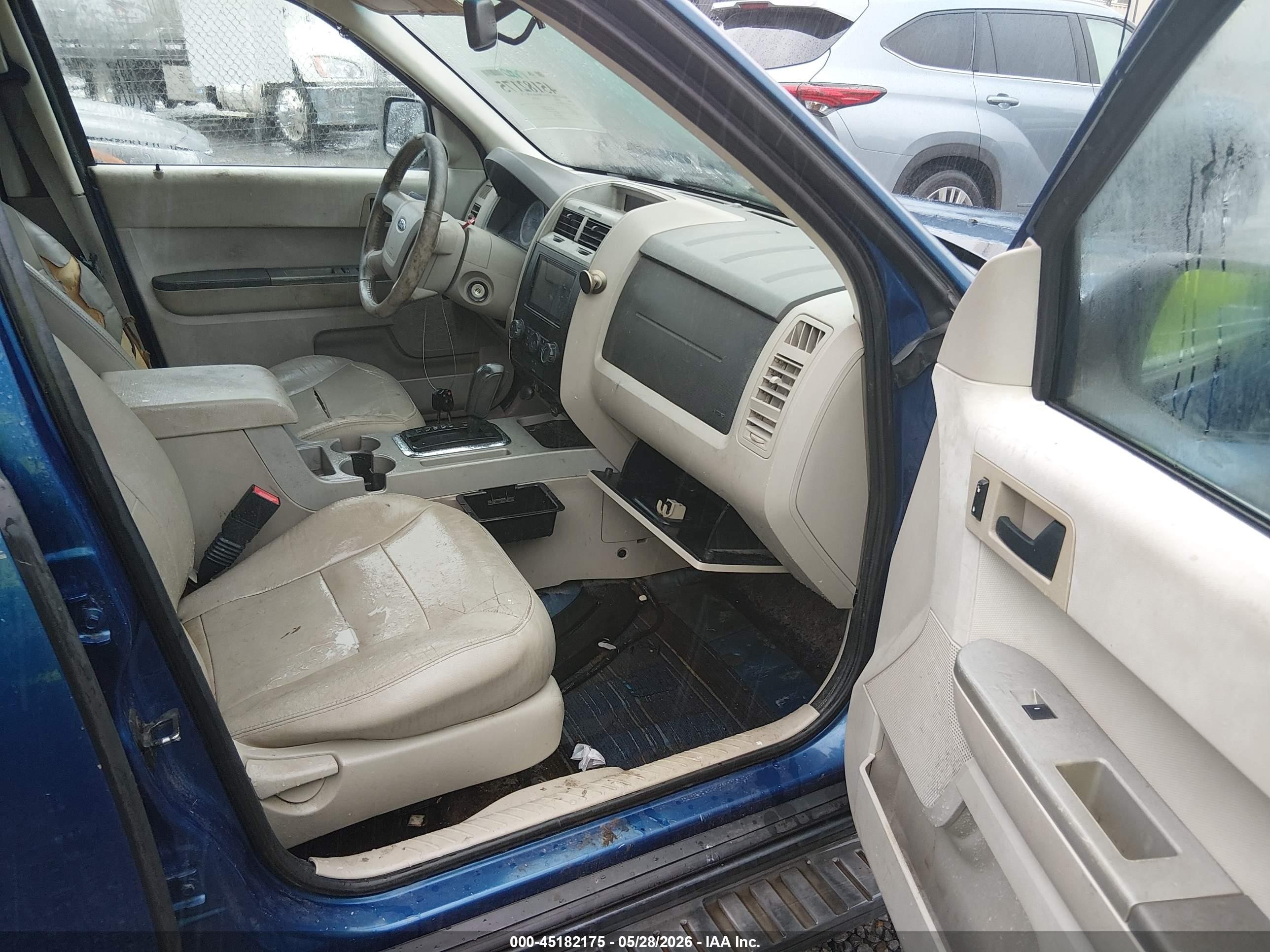 2008 Ford Escape Xlt Синий vin: 1FMCU03138KB34308