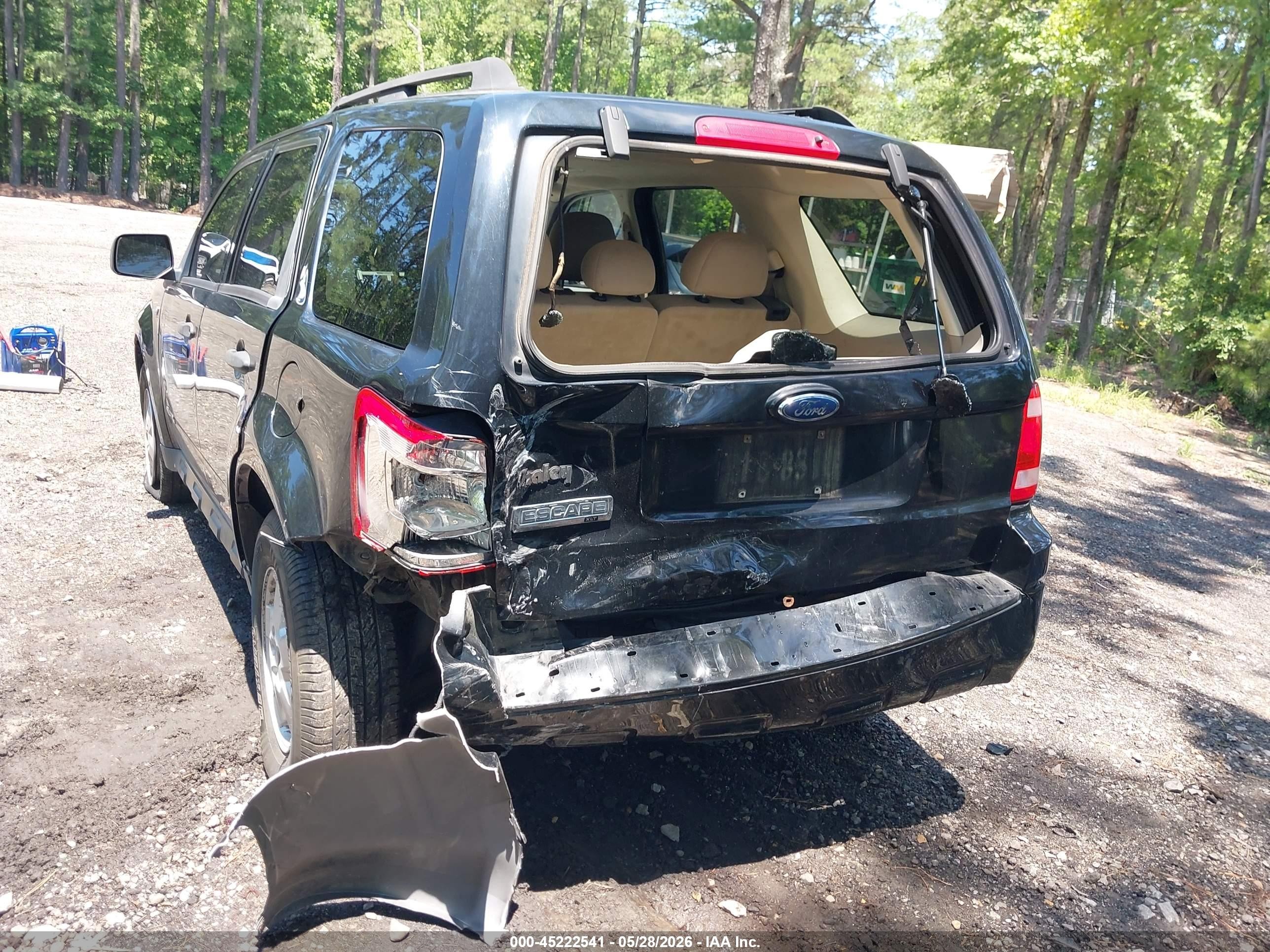 2008 Ford Escape Xlt Черный vin: 1FMCU03138KD15182