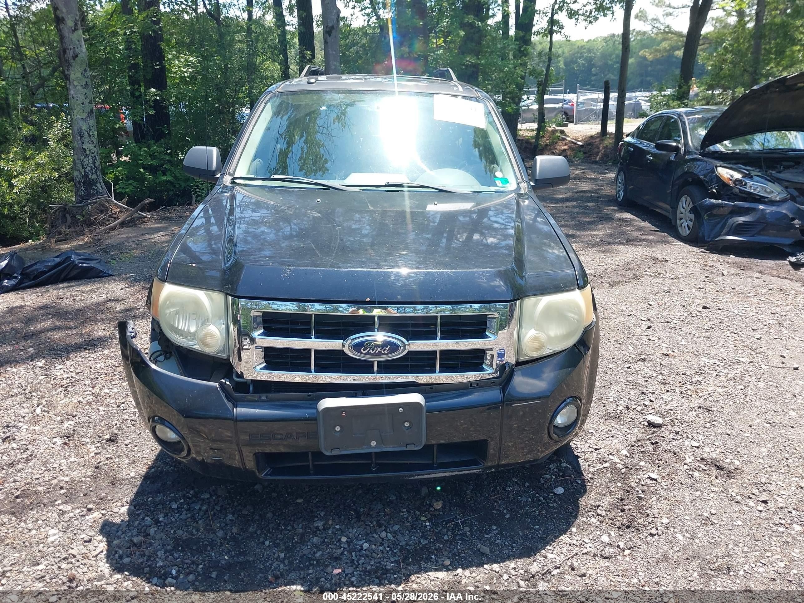 2008 Ford Escape Xlt Черный vin: 1FMCU03138KD15182