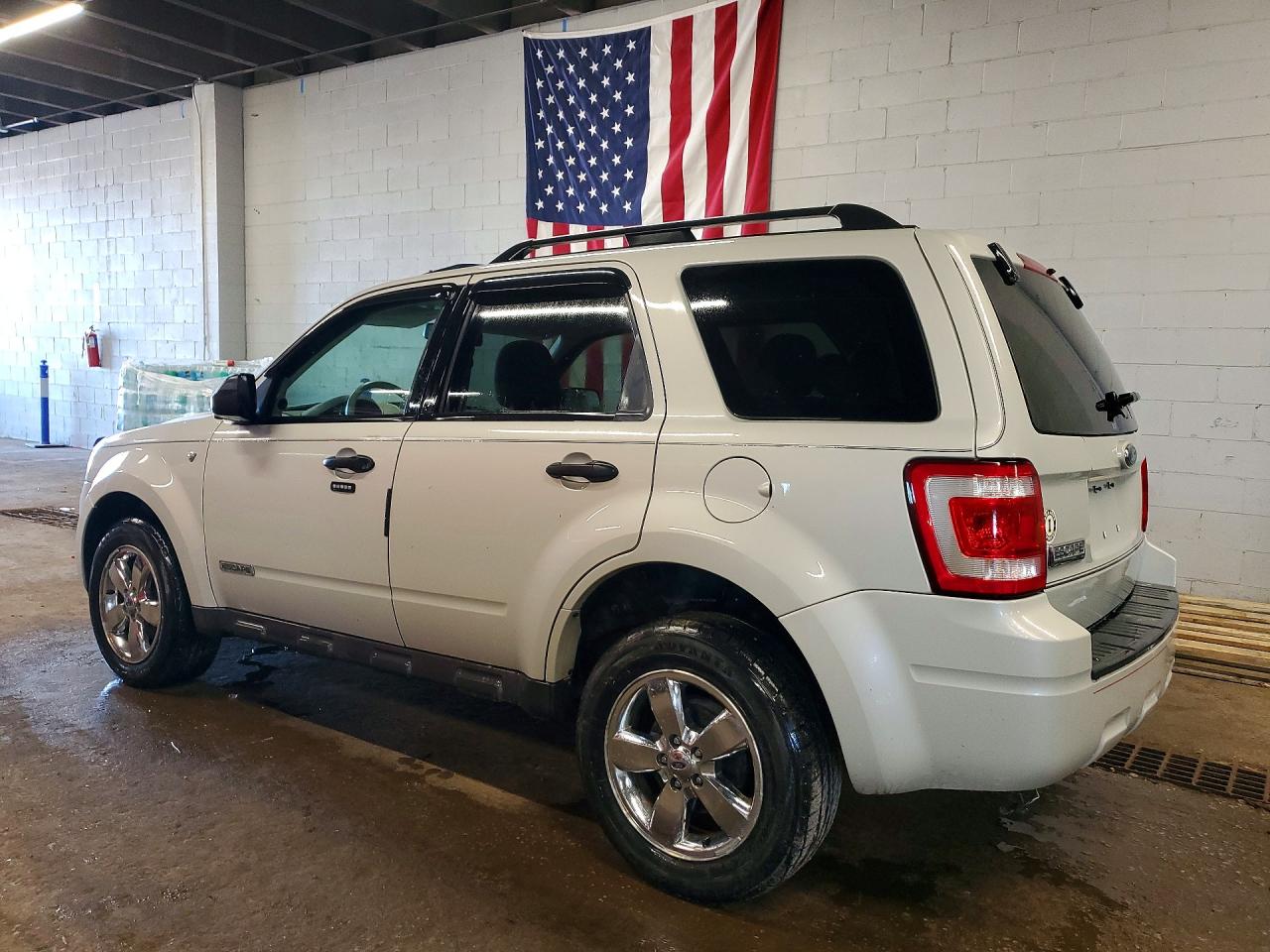 2008 Ford Escape Xlt Серебряный vin: 1FMCU03138KE30106