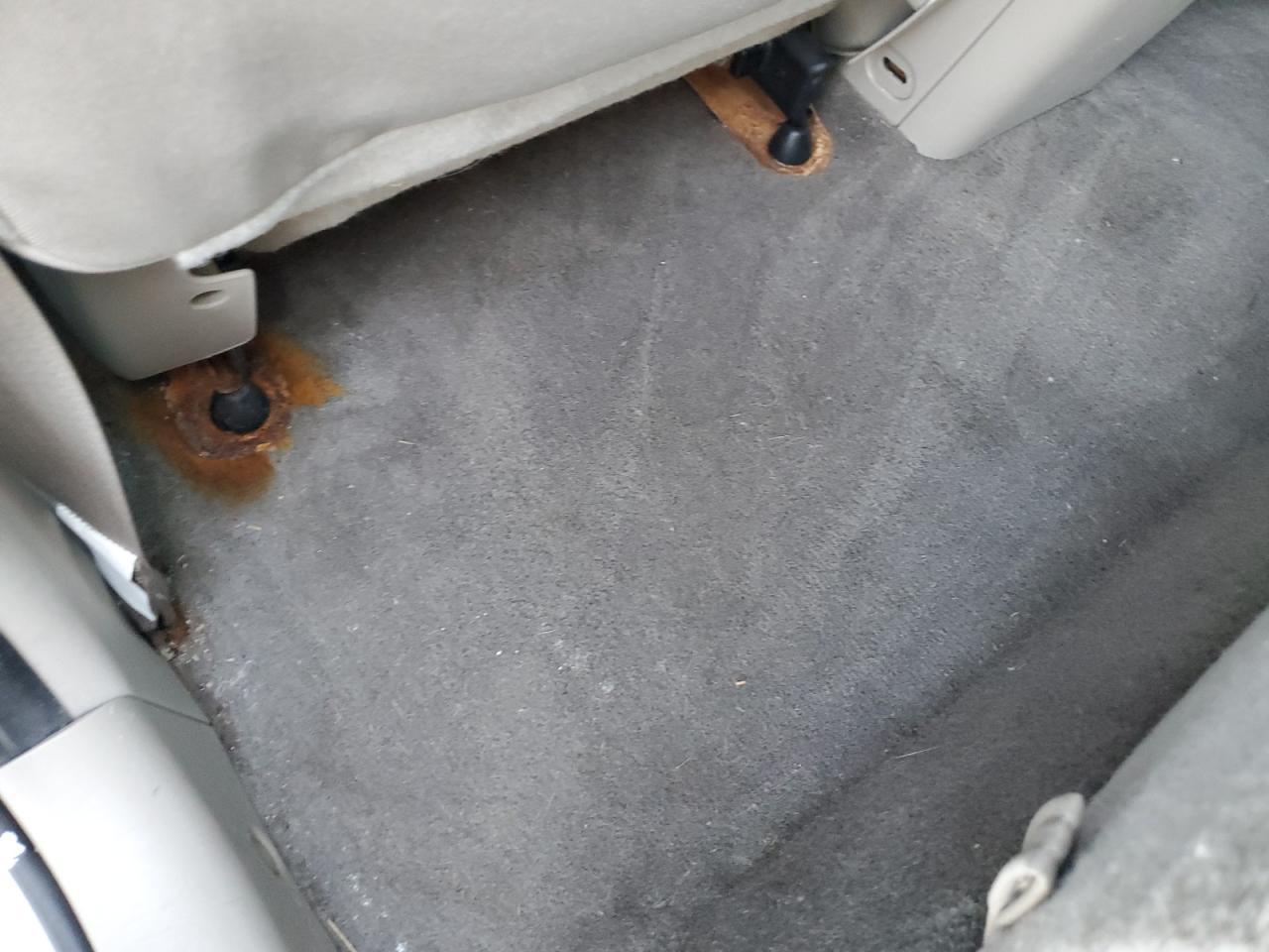 2008 Ford Escape Xlt Серебряный vin: 1FMCU03138KE30106 Damage: Floor Panel, Rust, Naaa Acceptable