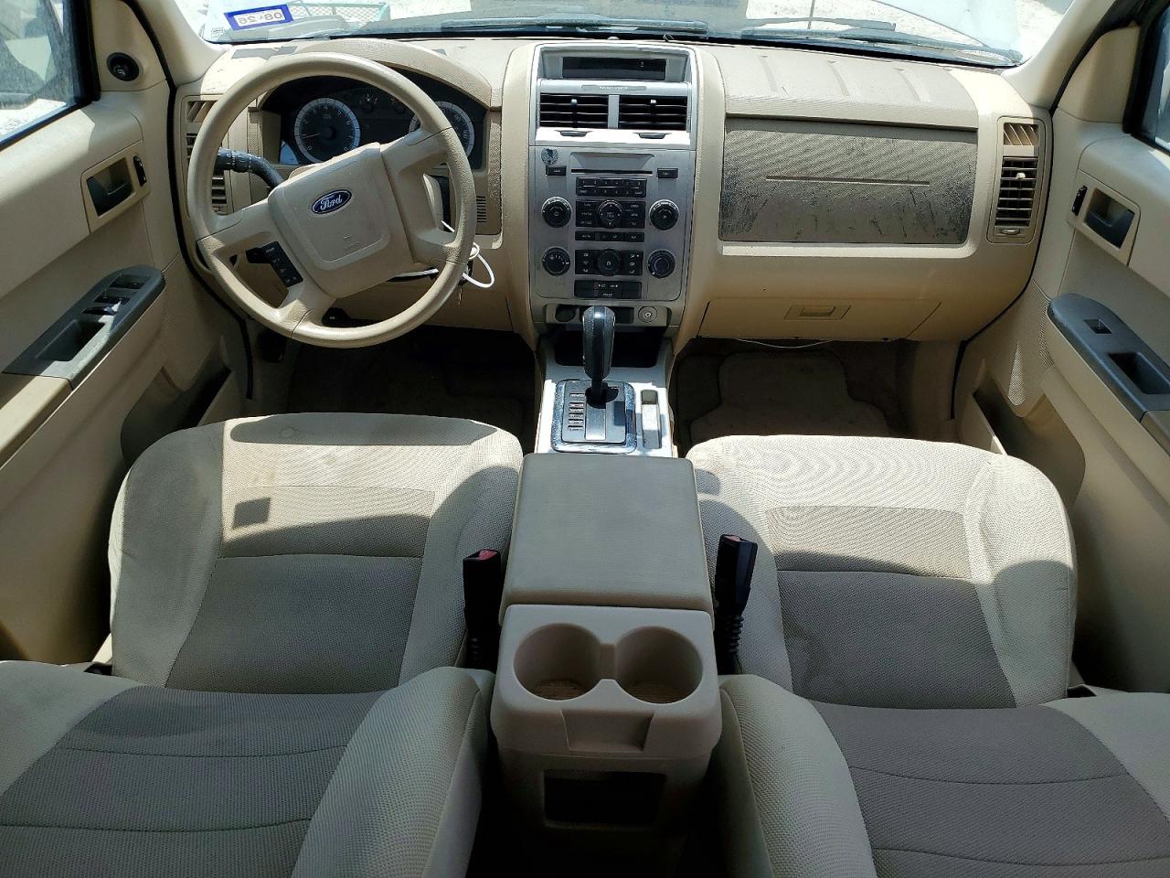 2008 Ford Escape Xlt Beige vin: 1FMCU03138KE80925