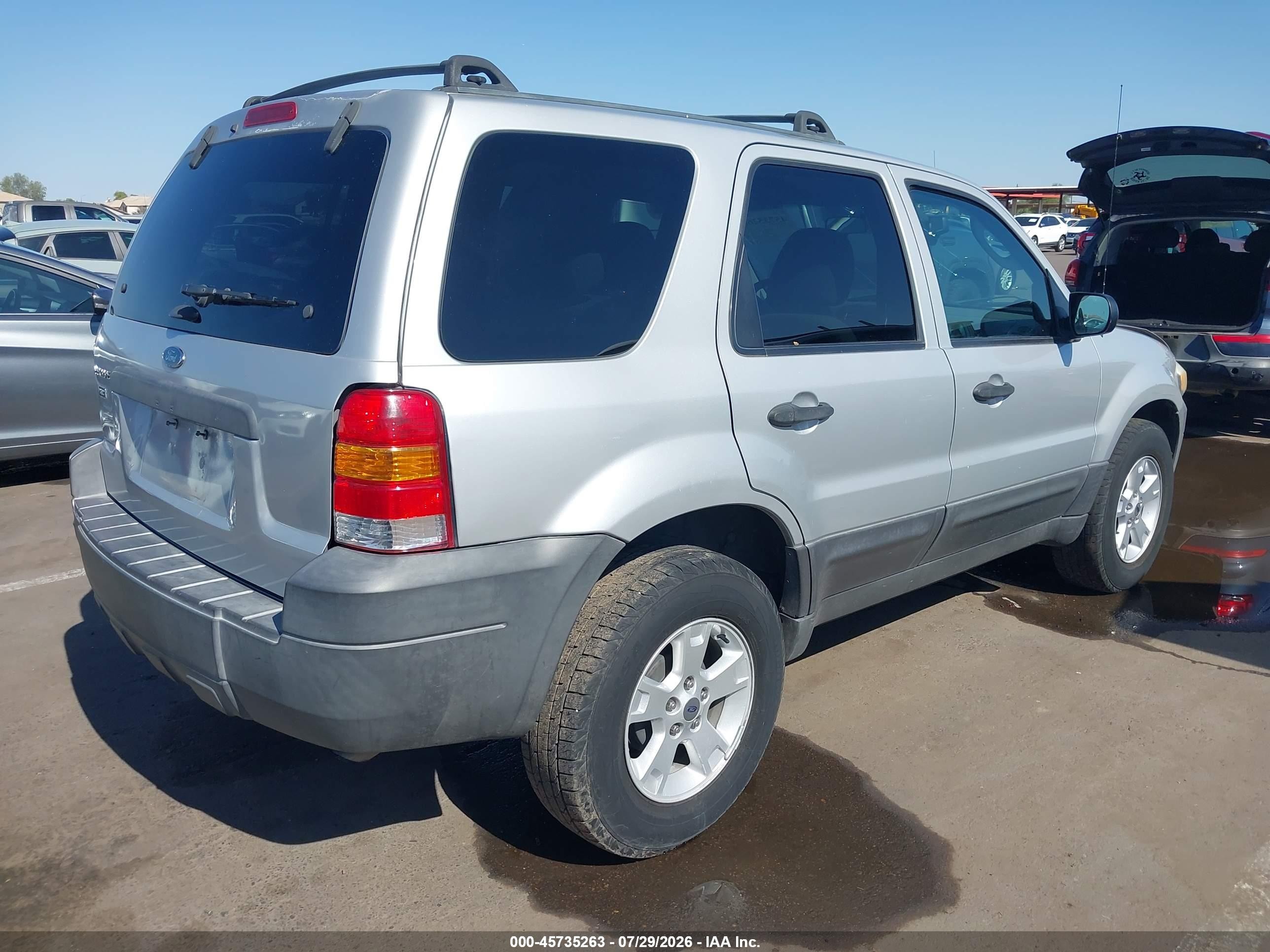 2005 Ford Escape Xlt Silver vin: 1FMCU03145DA08507