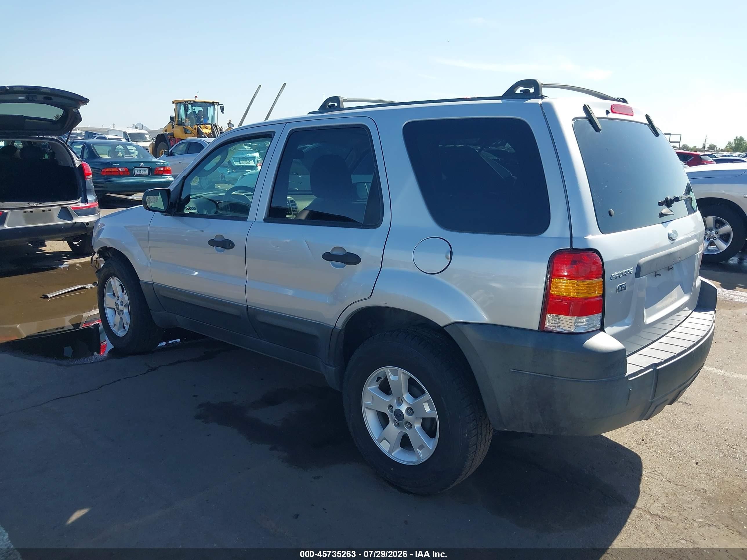 2005 Ford Escape Xlt Silver vin: 1FMCU03145DA08507