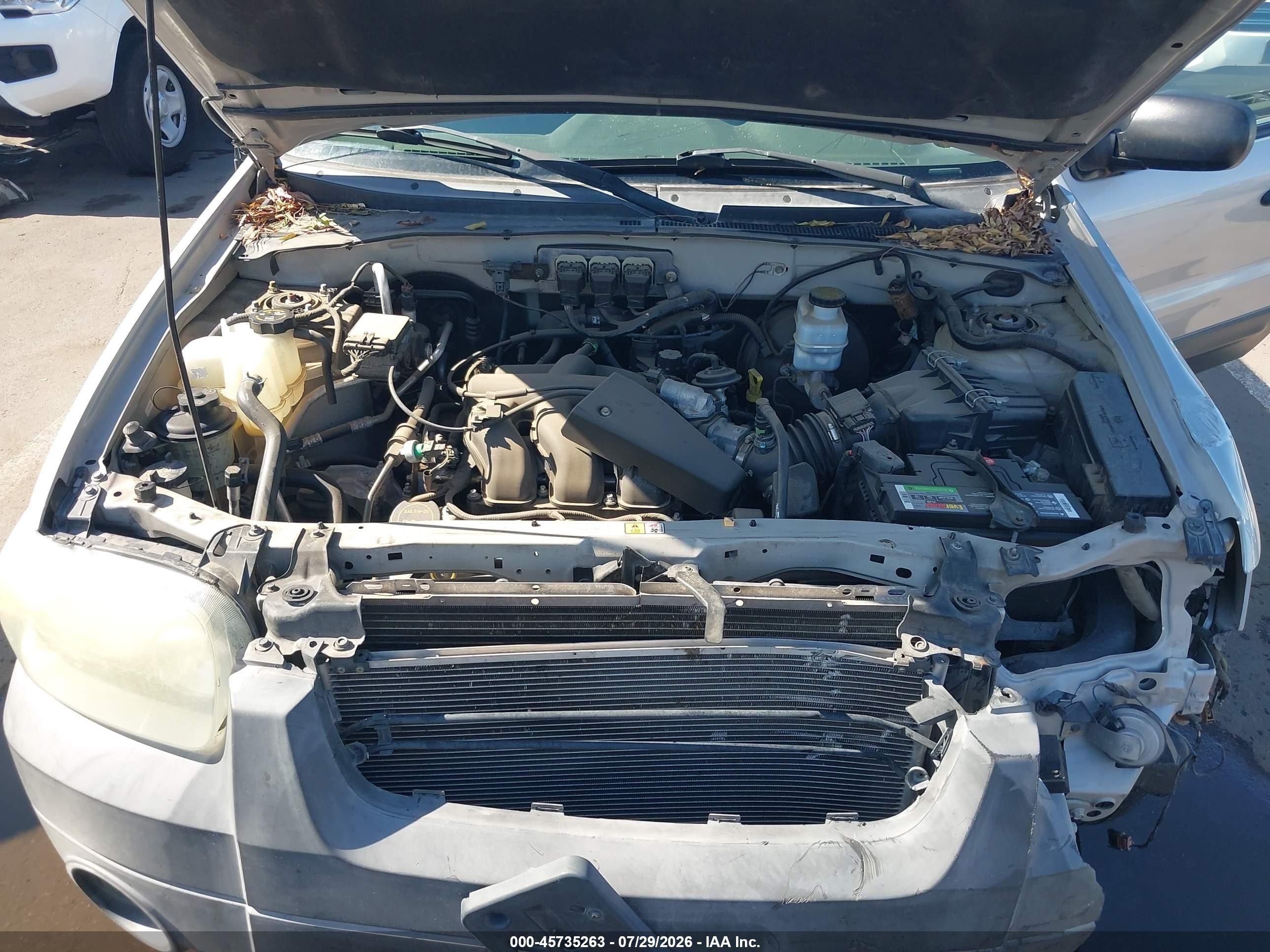 2005 Ford Escape Xlt Silver vin: 1FMCU03145DA08507