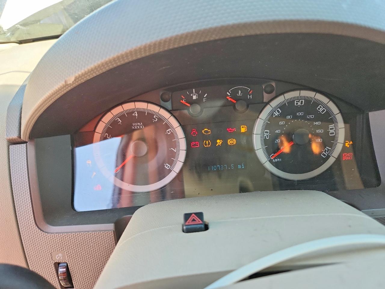 2008 Ford Escape Xlt Белый vin: 1FMCU03148KB08610