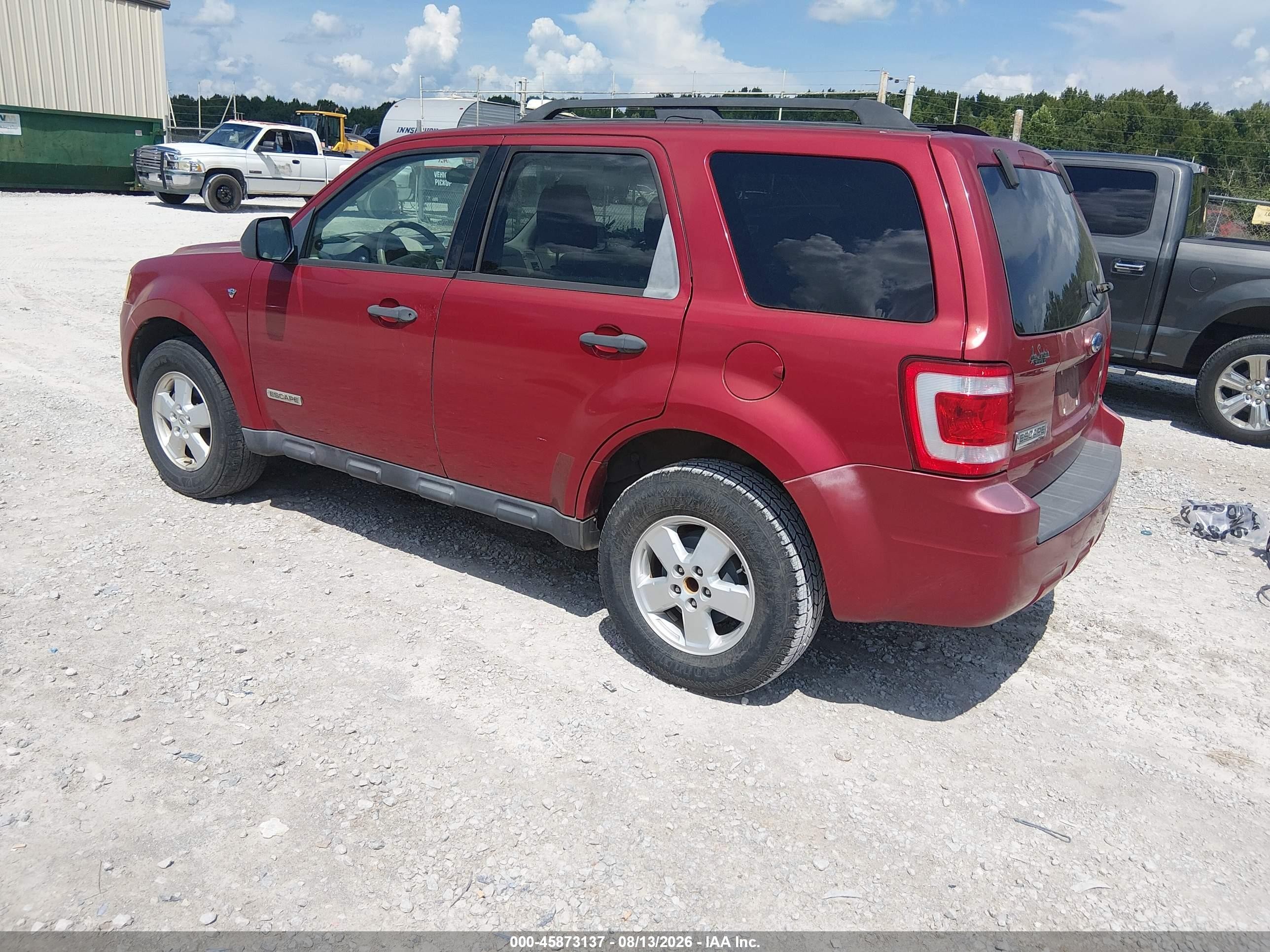 2008 Ford Escape Xlt Red vin: 1FMCU03148KB75465