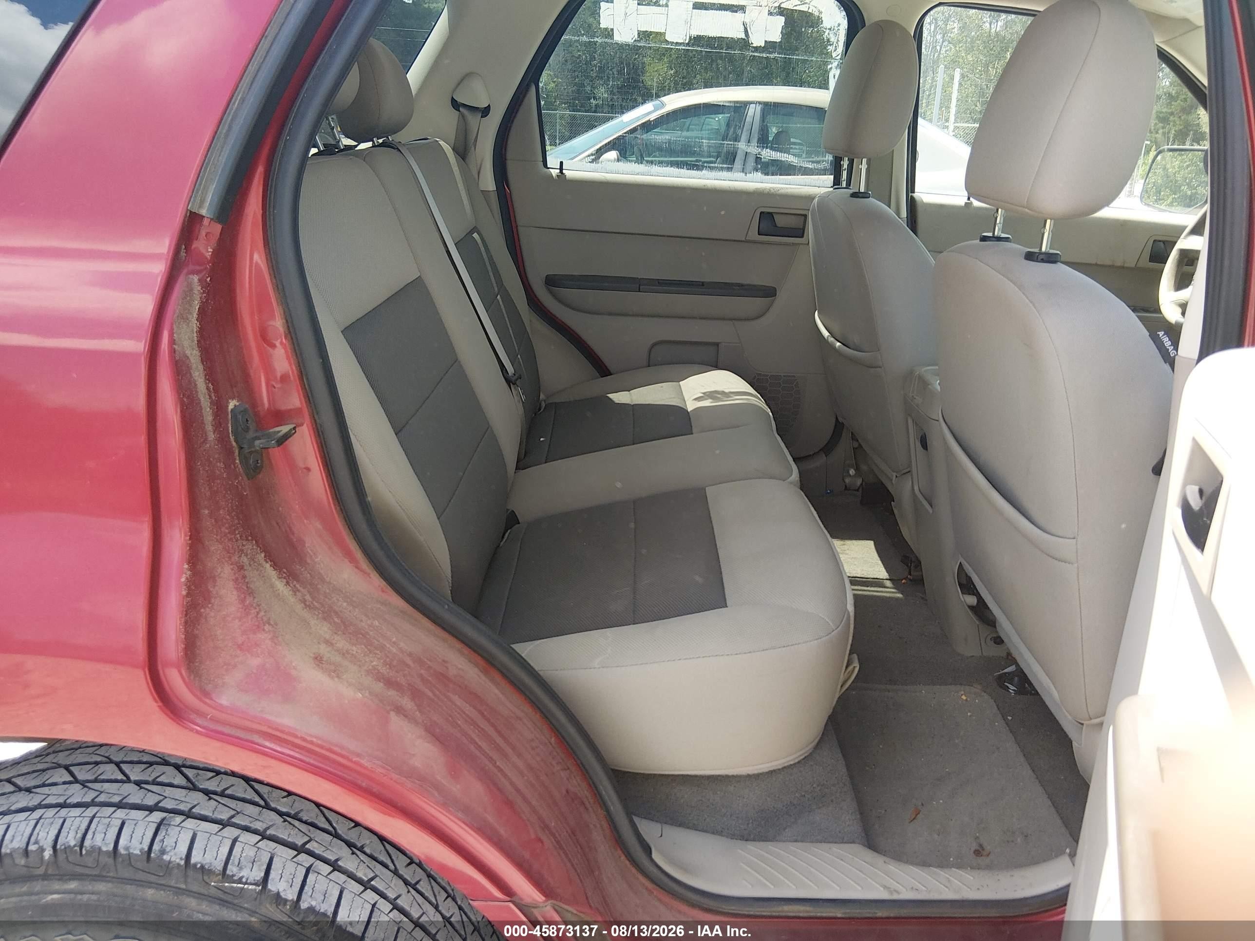 2008 Ford Escape Xlt Red vin: 1FMCU03148KB75465
