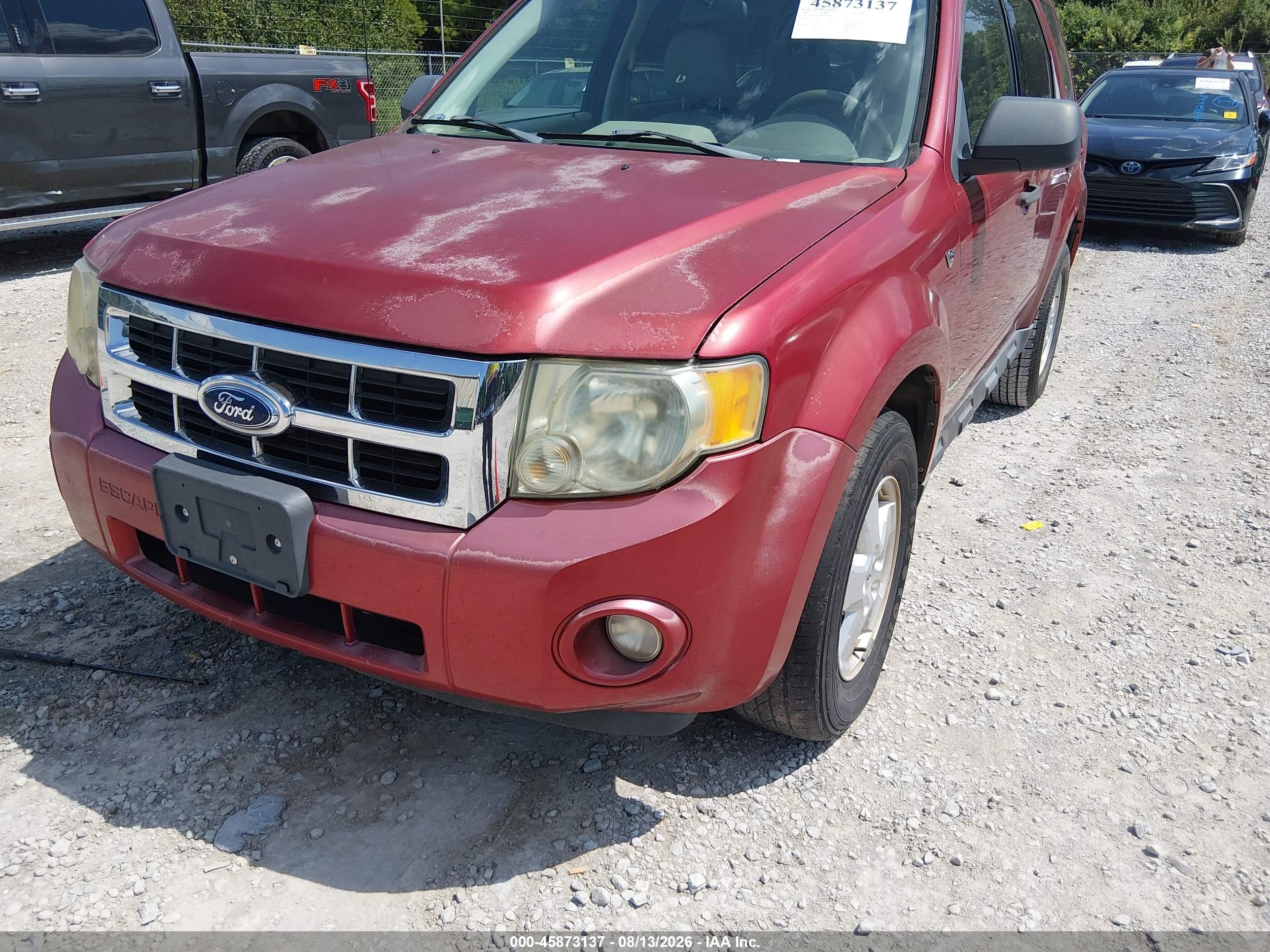 2008 Ford Escape Xlt Red vin: 1FMCU03148KB75465
