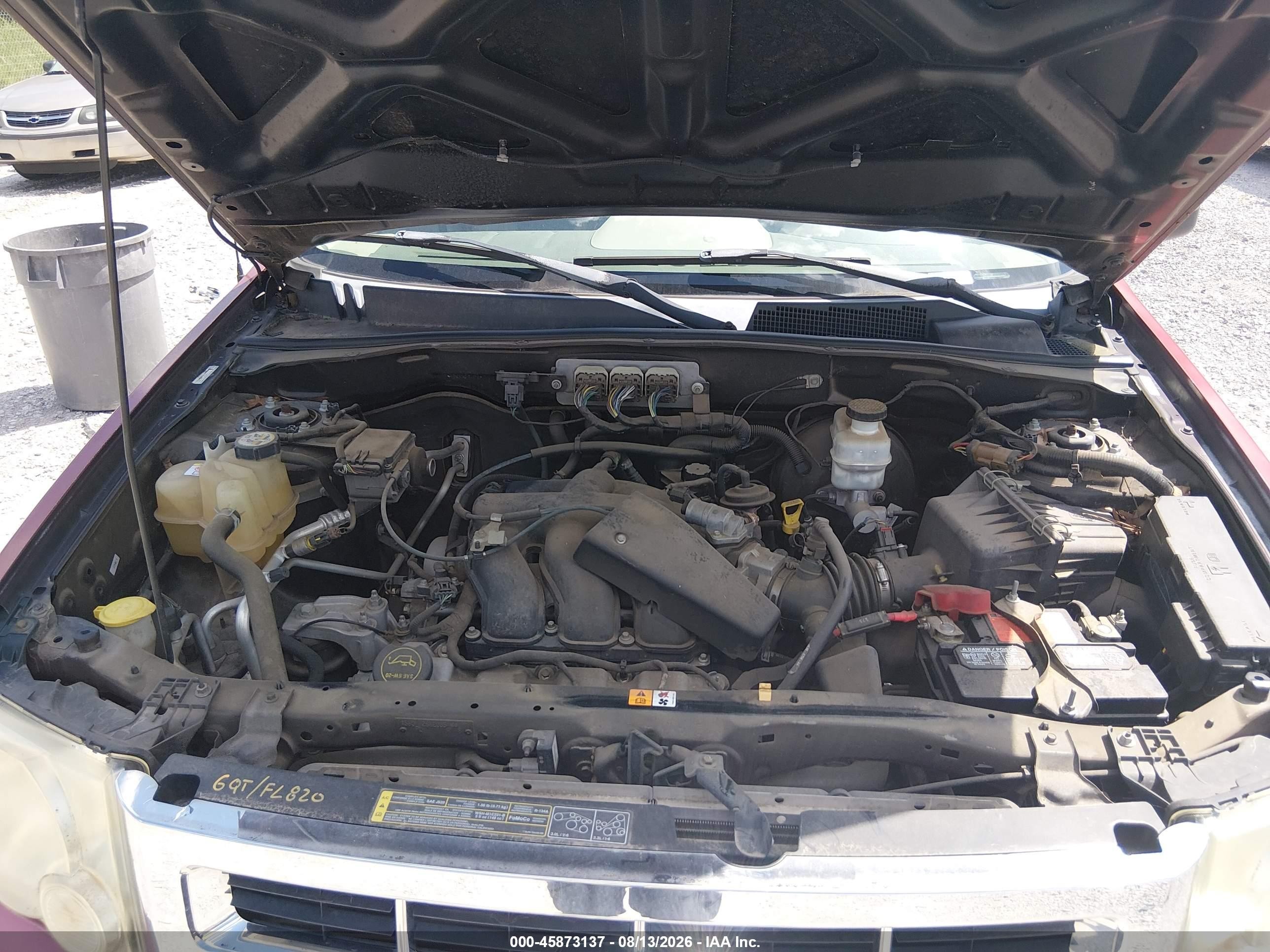 2008 Ford Escape Xlt Red vin: 1FMCU03148KB75465