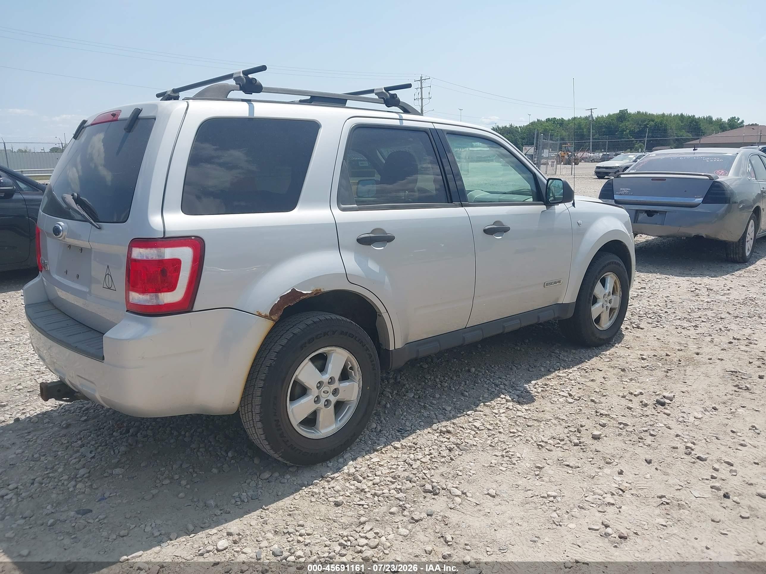 2008 Ford Escape Xlt Серебряный vin: 1FMCU03148KD14140