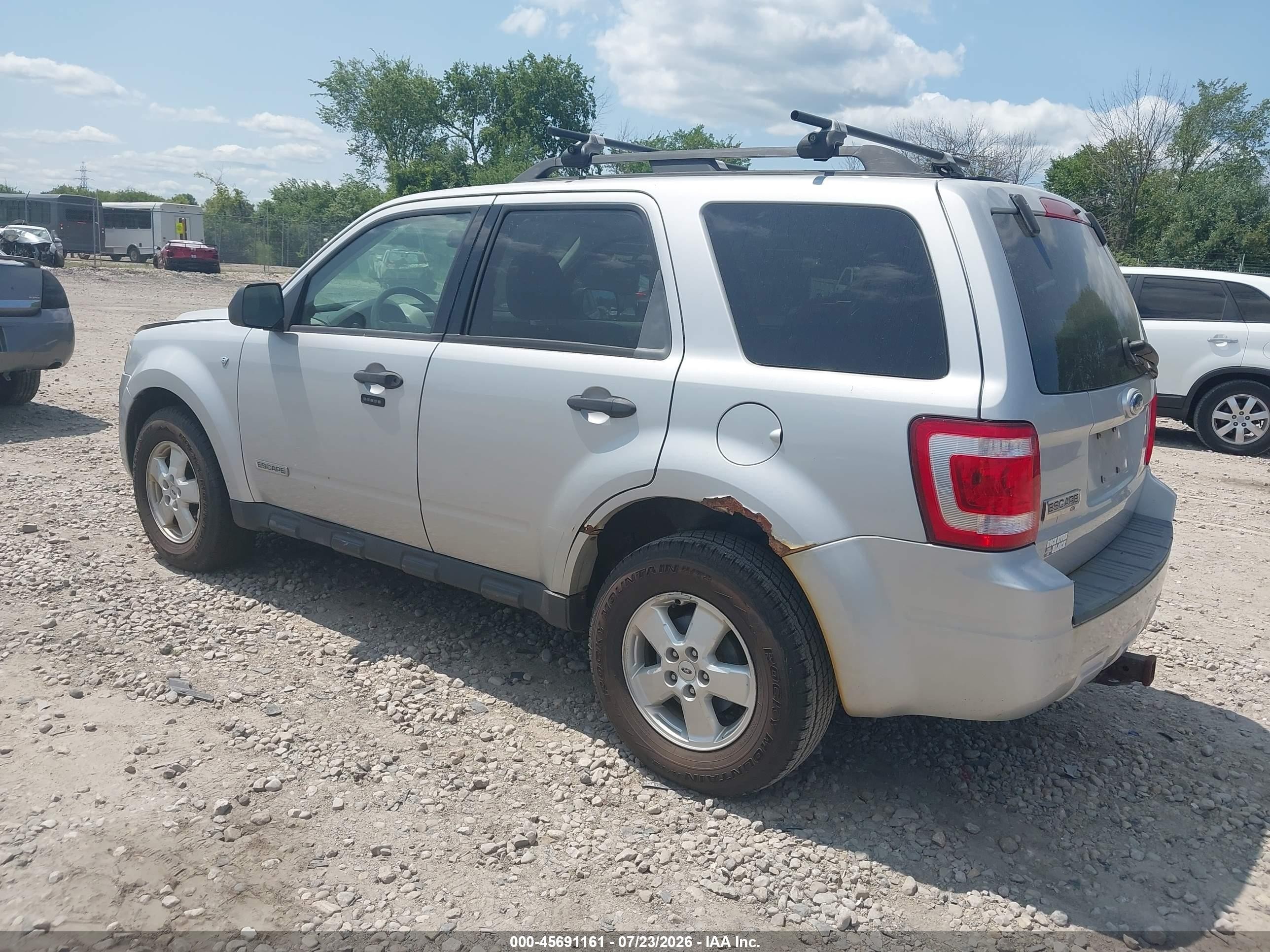 2008 Ford Escape Xlt Серебряный vin: 1FMCU03148KD14140