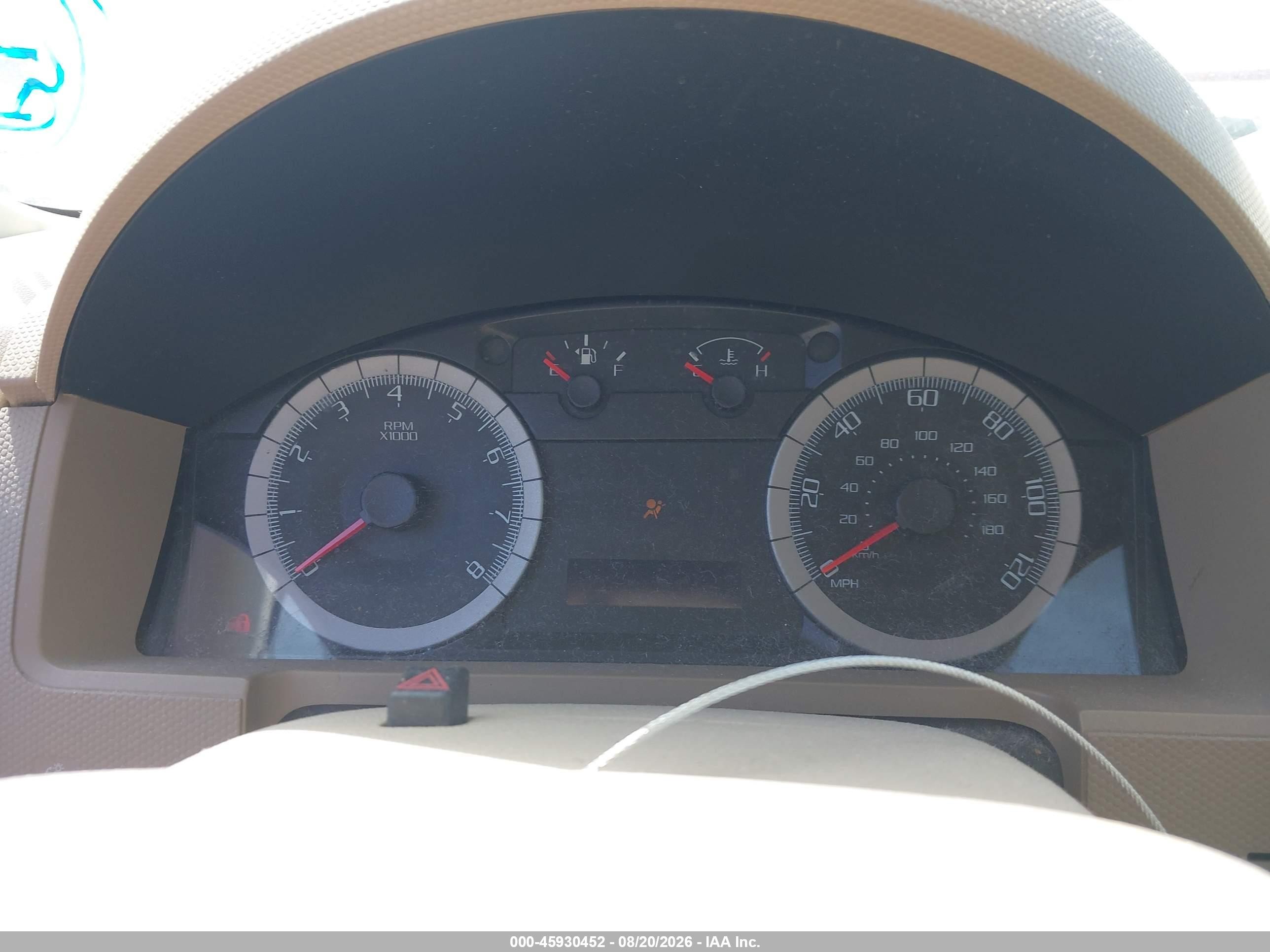 2008 Ford Escape Xlt White vin: 1FMCU03148KD75715