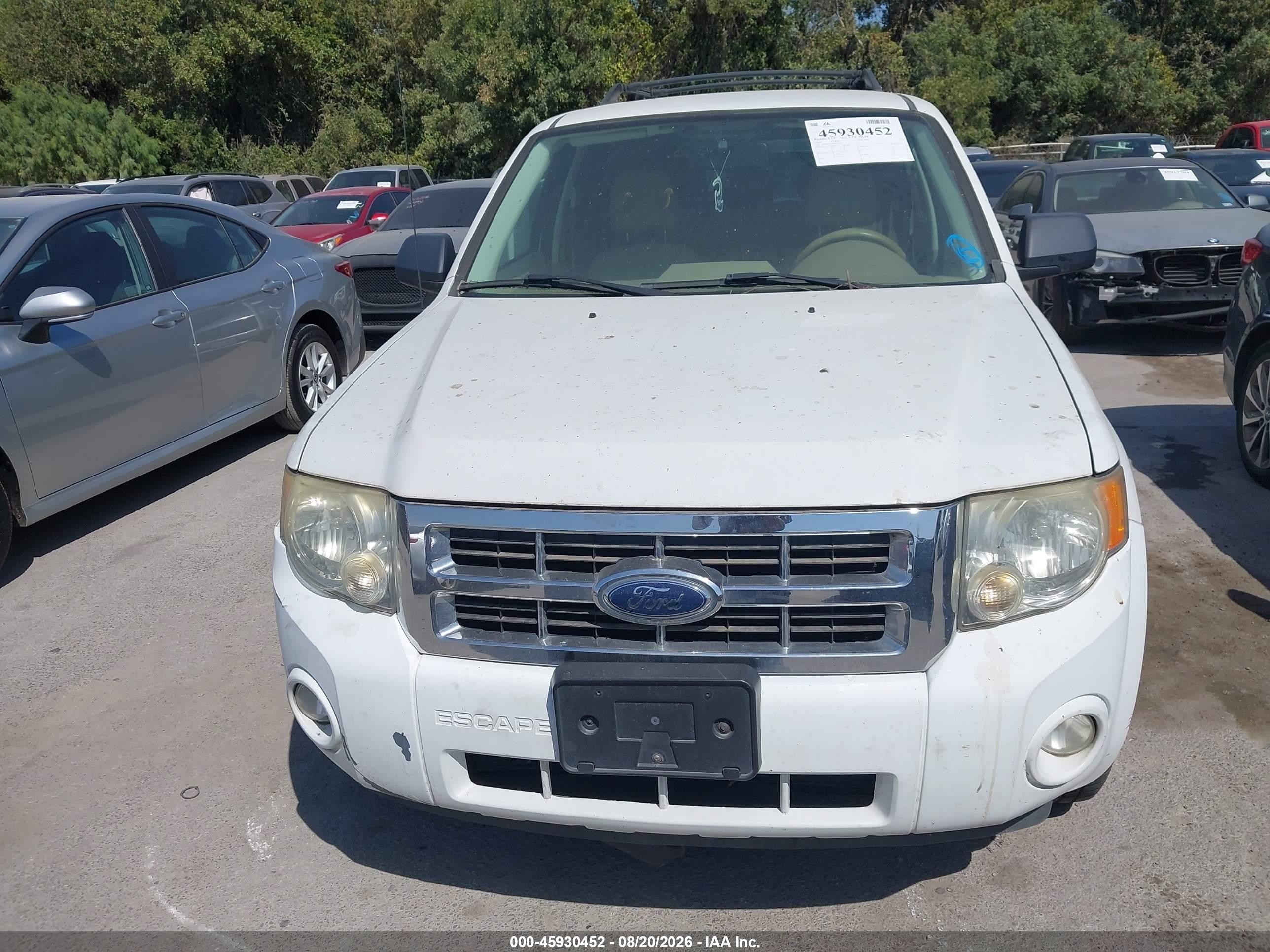 2008 Ford Escape Xlt White vin: 1FMCU03148KD75715