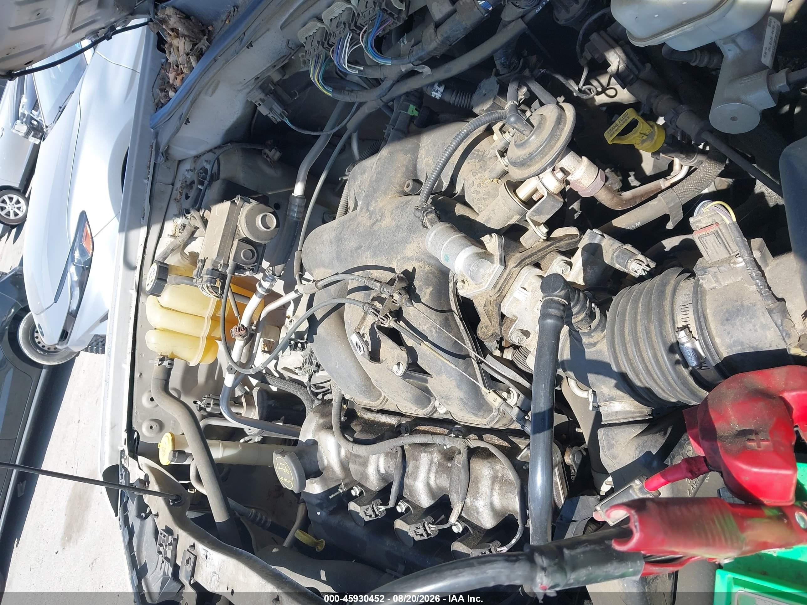2008 Ford Escape Xlt White vin: 1FMCU03148KD75715