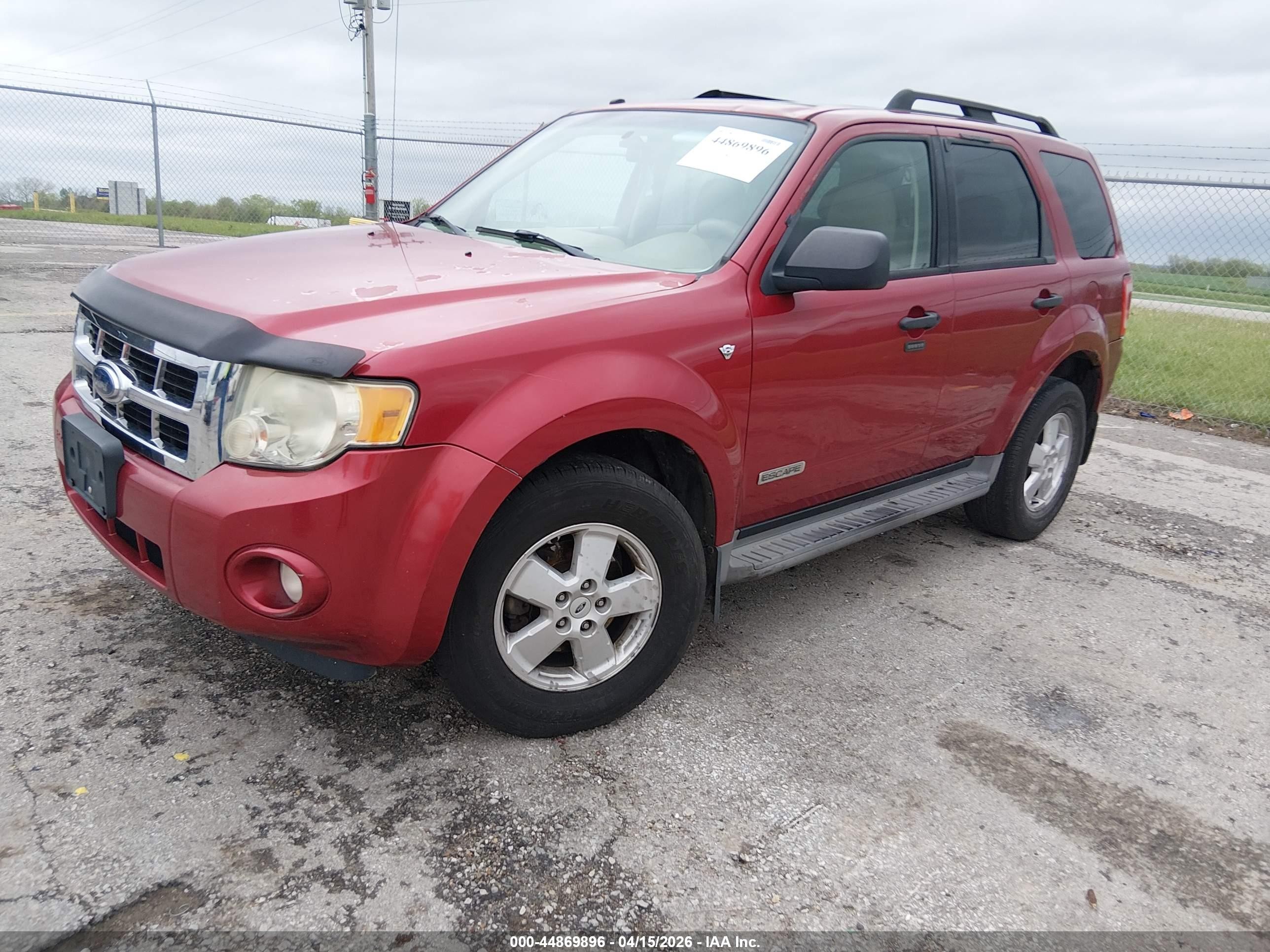 2008 Ford Escape Xlt Красный vin: 1FMCU03158KA24554