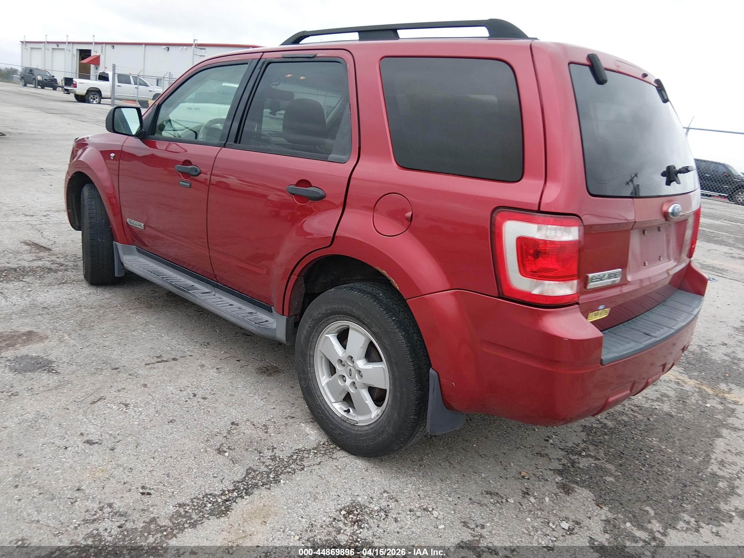 2008 Ford Escape Xlt Красный vin: 1FMCU03158KA24554