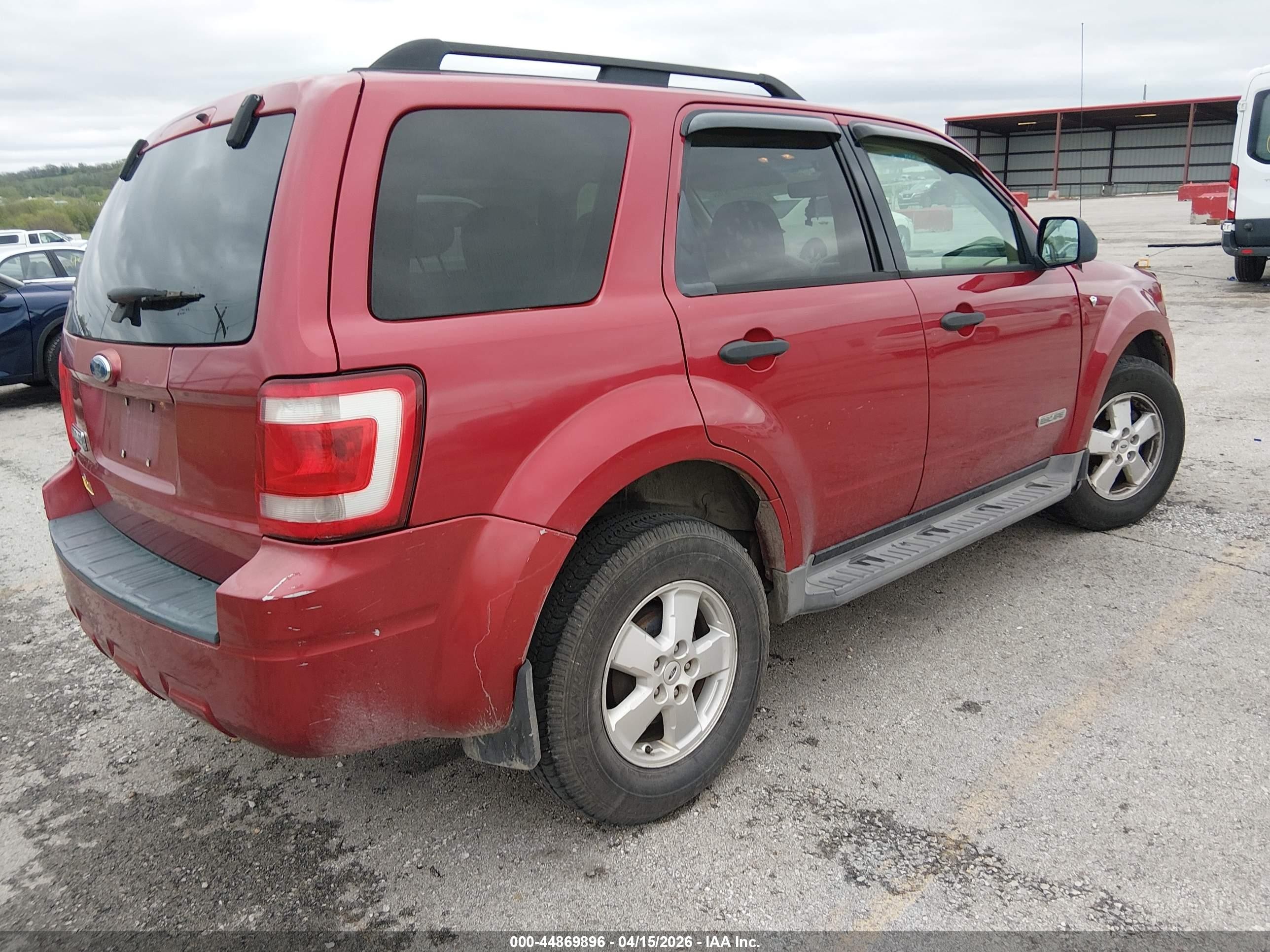 2008 Ford Escape Xlt Красный vin: 1FMCU03158KA24554