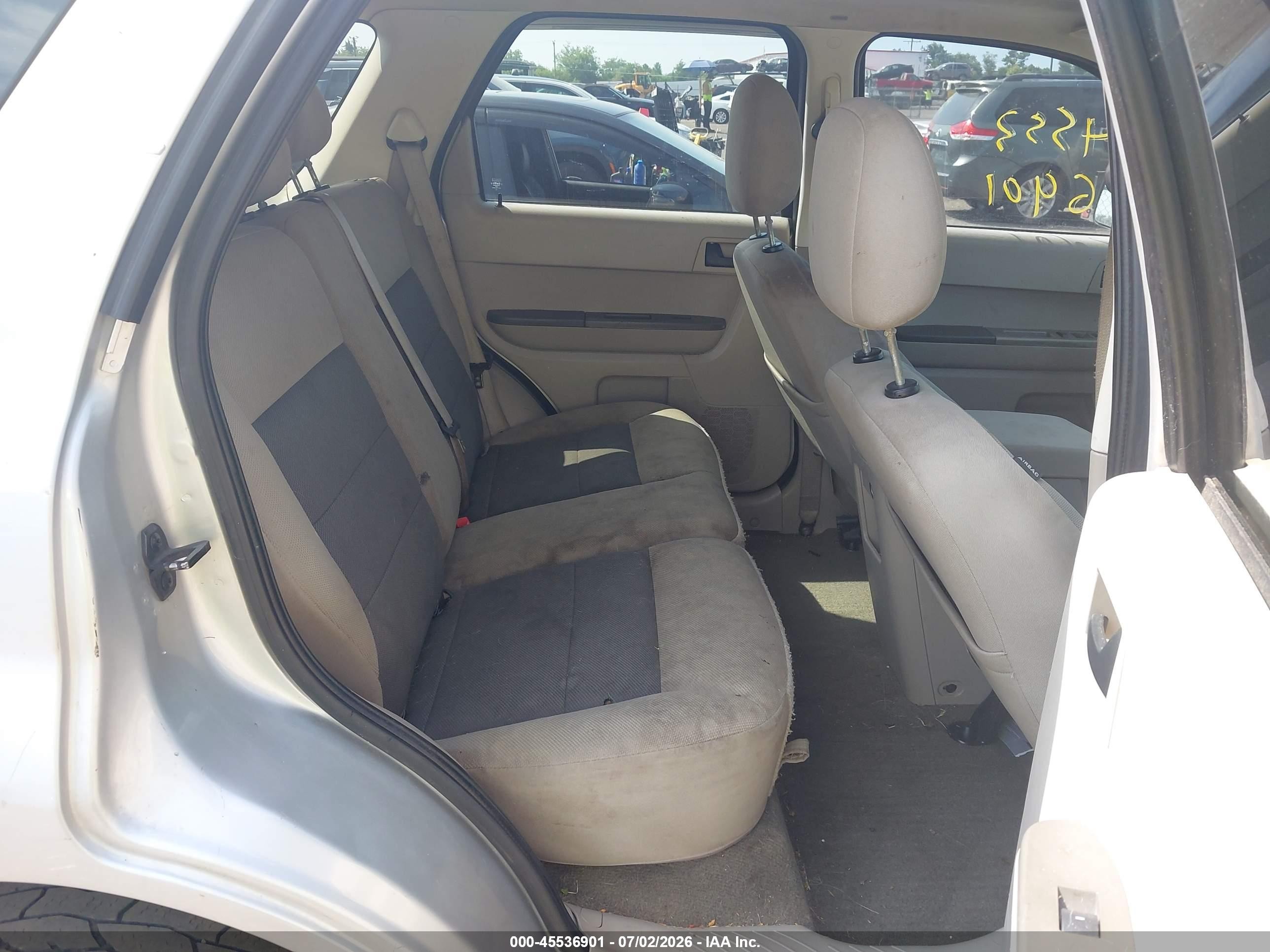 2008 Ford Escape Xlt Silver vin: 1FMCU03158KA39281