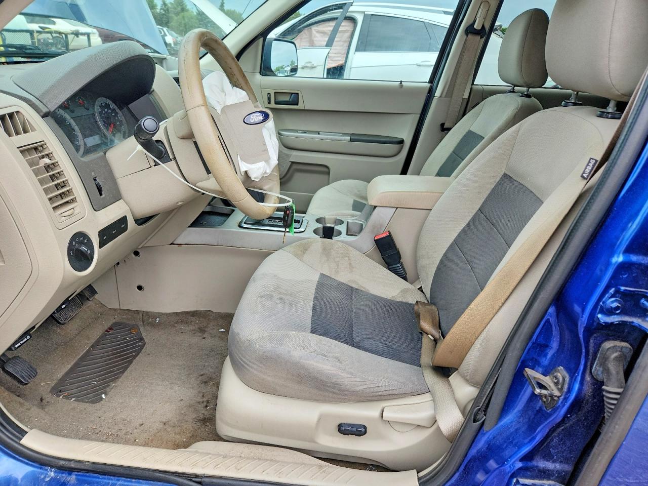 2008 Ford Escape Xlt Синий vin: 1FMCU03158KD42268