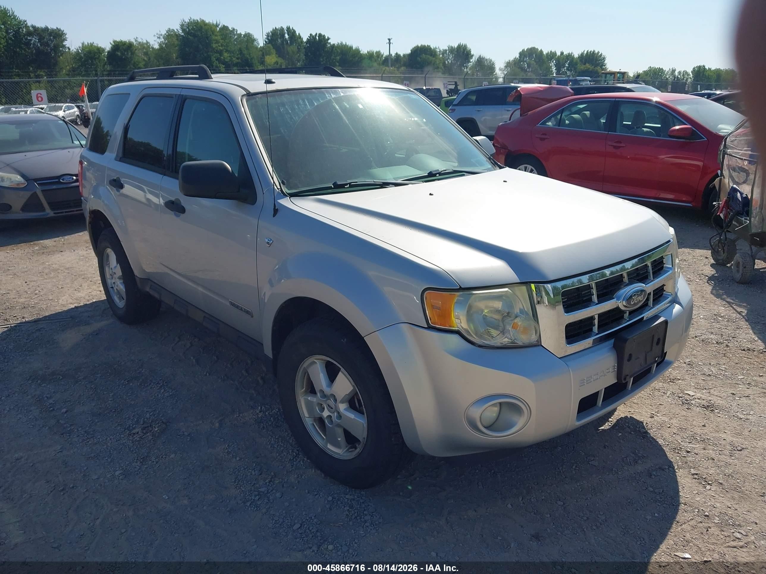 2008 Ford Escape Xlt Серебряный vin: 1FMCU03158KE37980