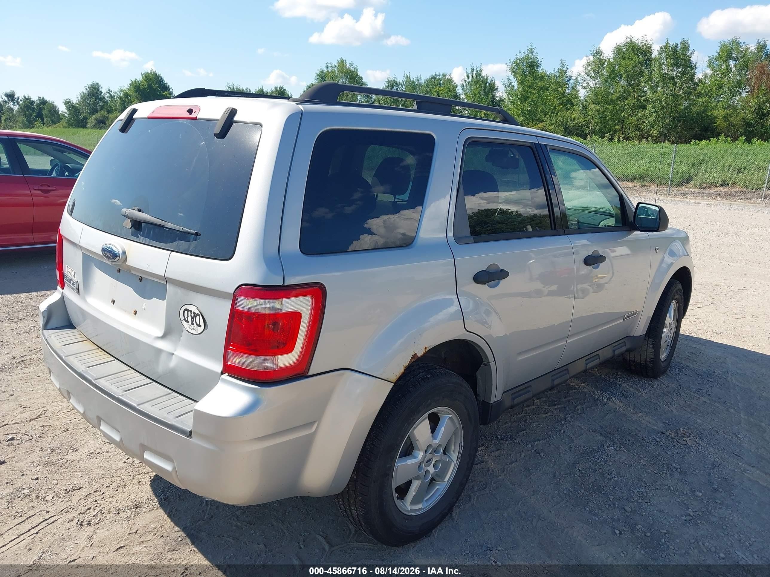 2008 Ford Escape Xlt Silver vin: 1FMCU03158KE37980