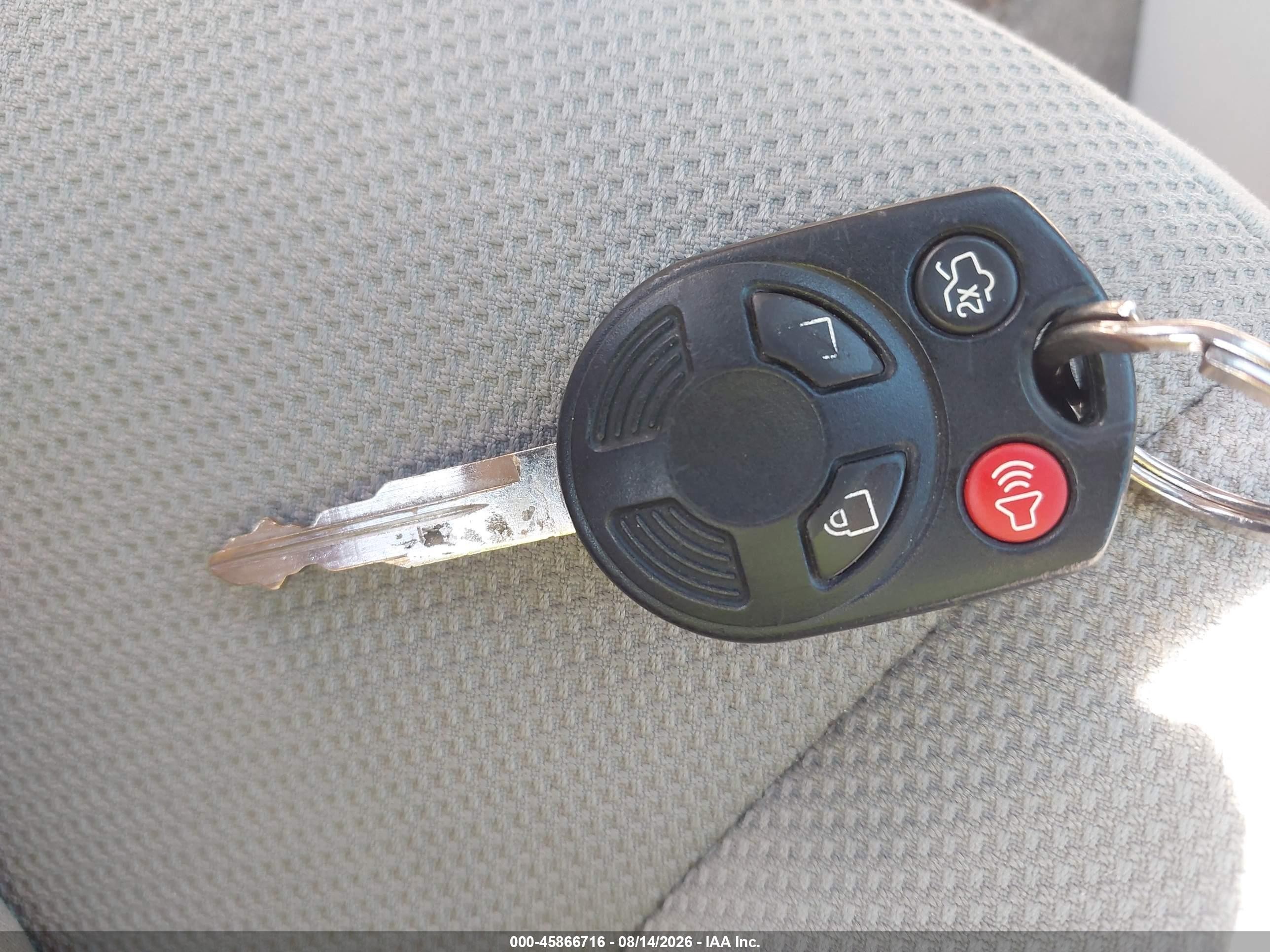 2008 Ford Escape Xlt Silver vin: 1FMCU03158KE37980