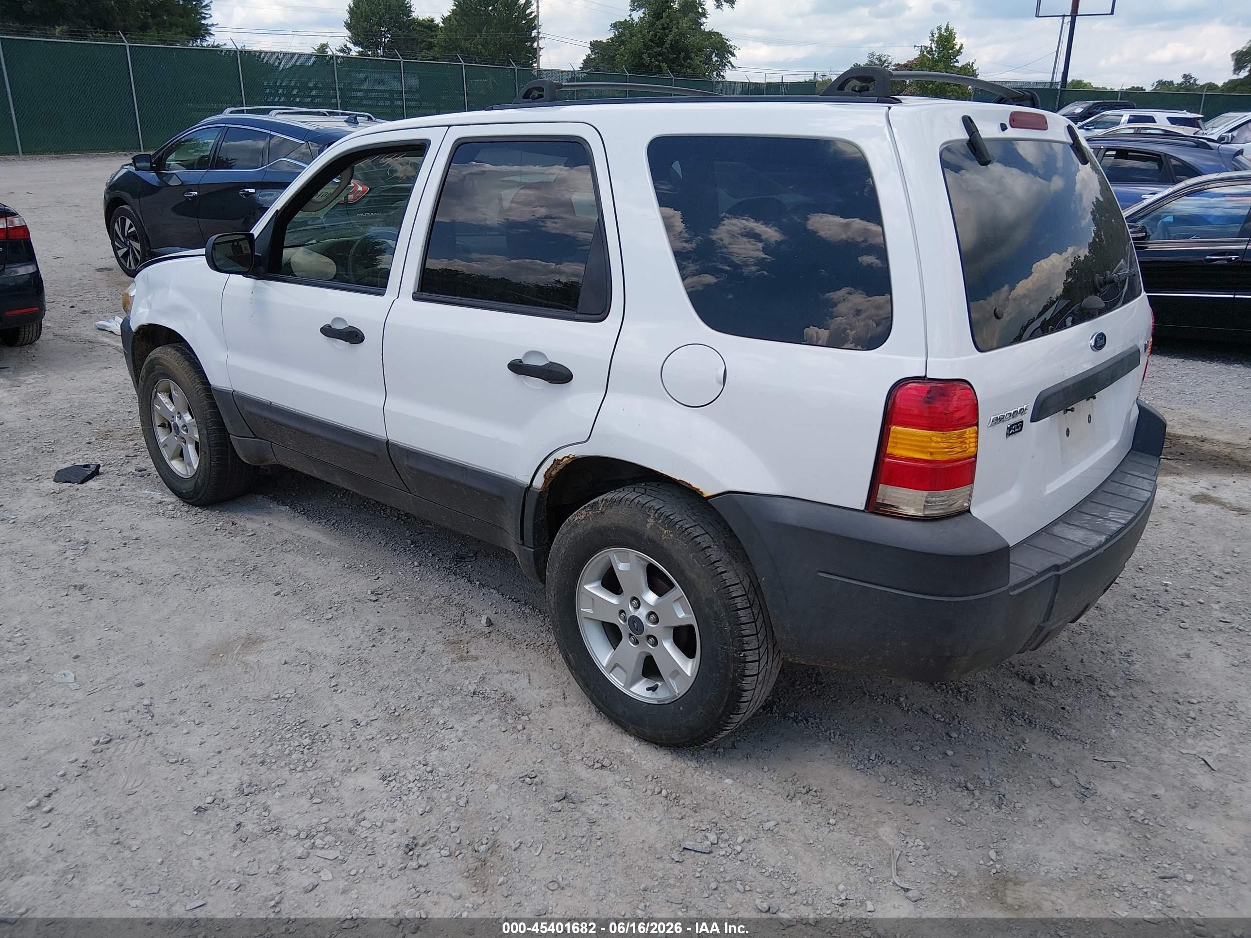 2006 Ford Escape Xlt/xlt Sport White vin: 1FMCU03166KB09237