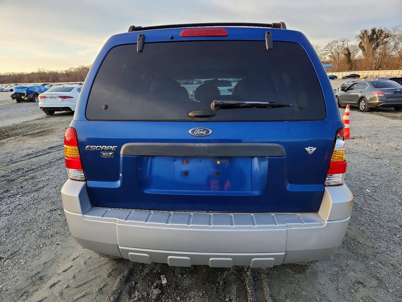 2007 Ford Escape Xlt Blue vin: 1FMCU03167KB68094
