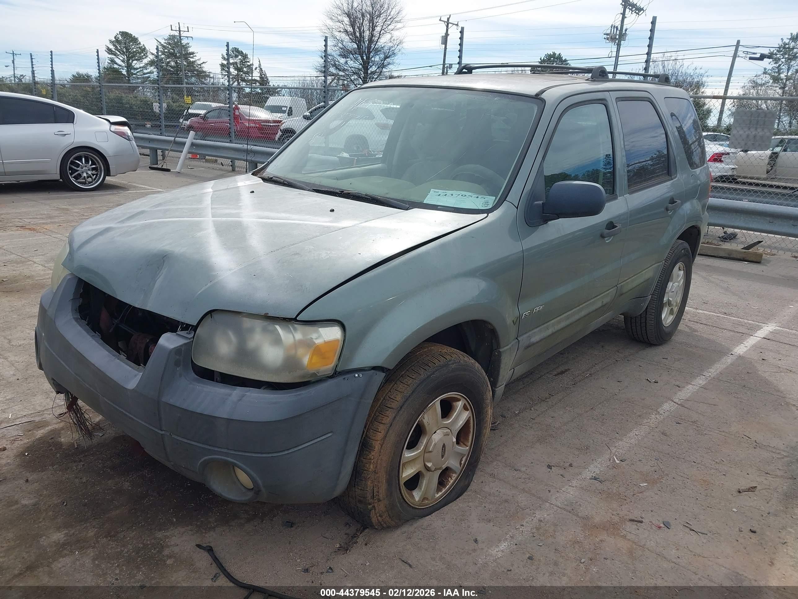 2007 Ford Escape   Pewter vin: 1FMCU03167KB87745
