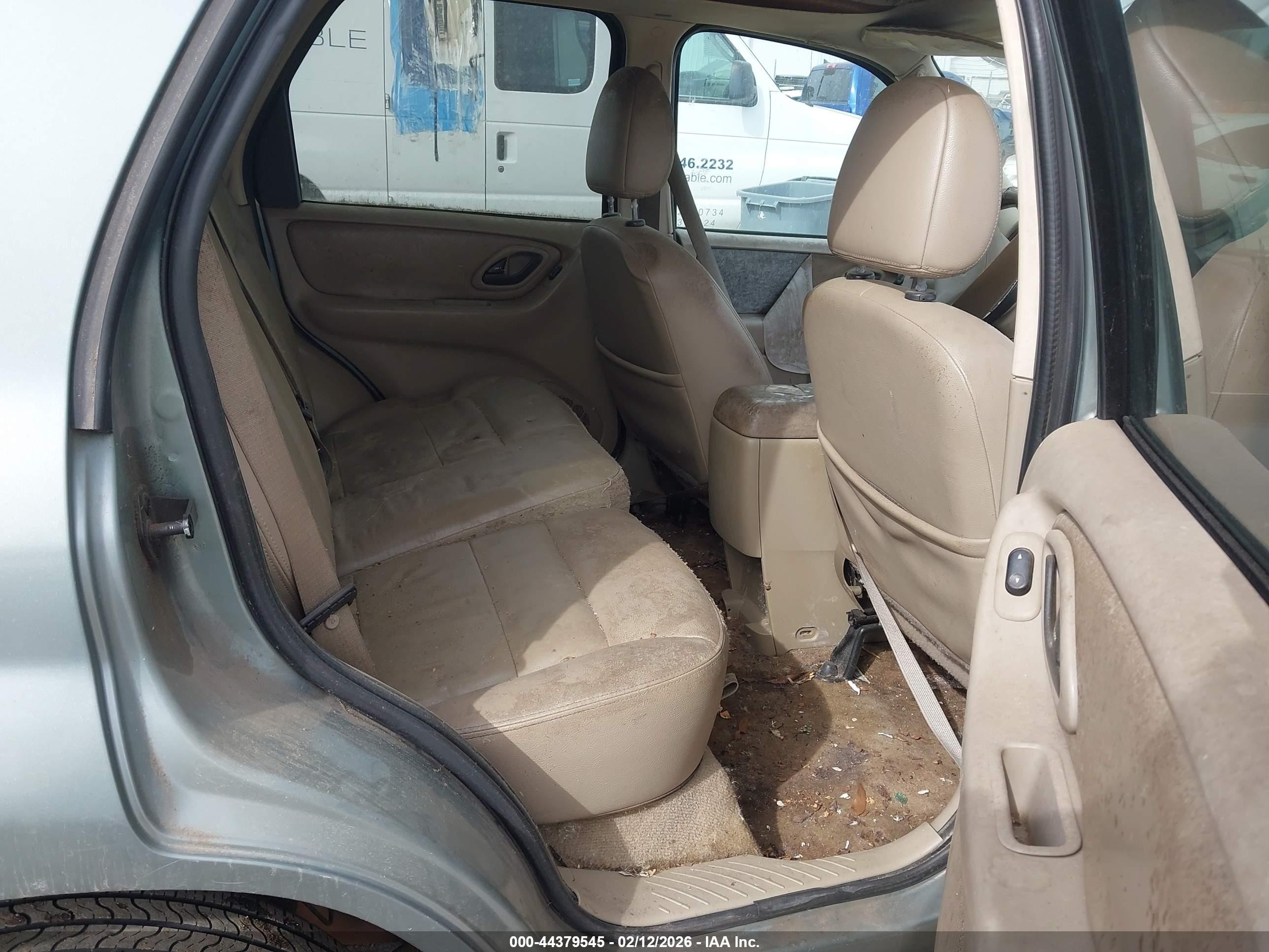 2007 Ford Escape   Pewter vin: 1FMCU03167KB87745